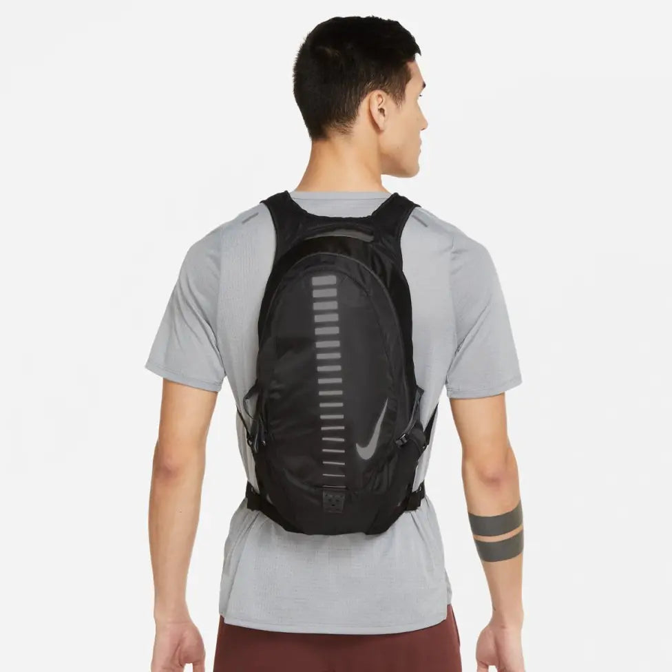NIKE COMMUTER BACKPACK 15L