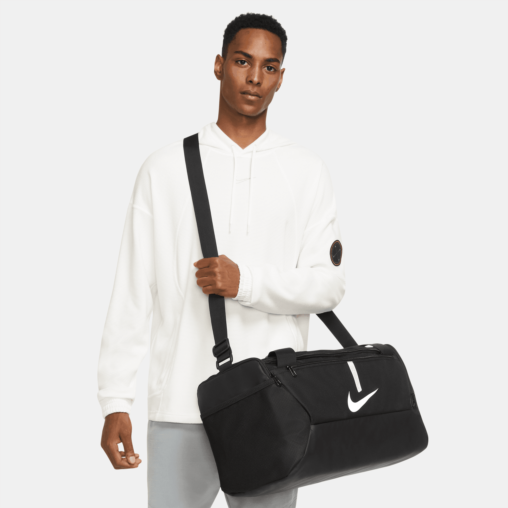 NIKE ACADEMY TEAM SOCCER DUFFEL BAG (SMALL,41L)