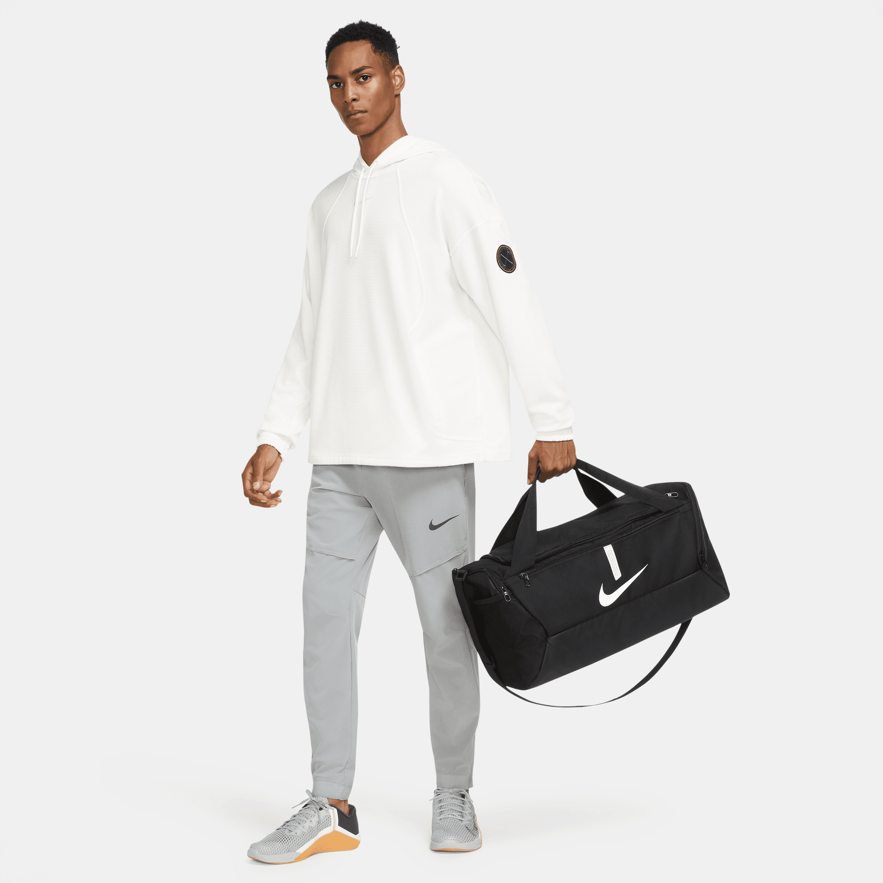 NIKE ACADEMY TEAM SOCCER DUFFEL BAG (SMALL,41L)