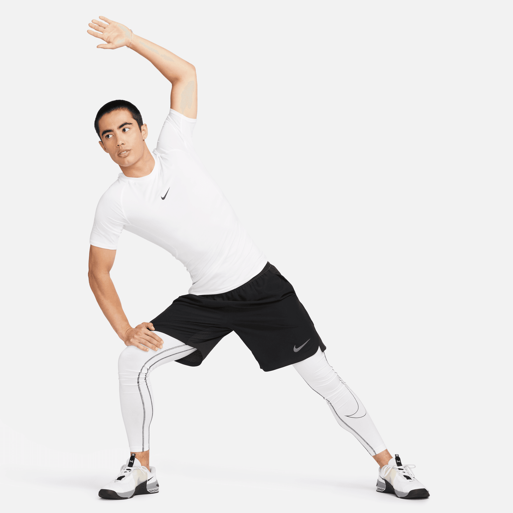 NIKE PRO MEN'S DRI-FIT TIGHT SHORT-SLEEVE FITNESS TOP