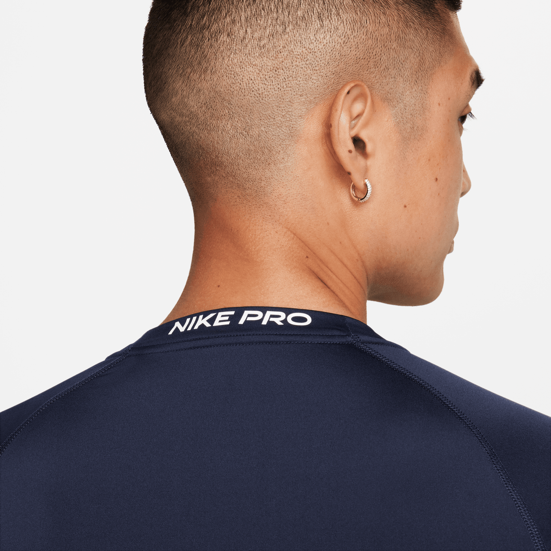 NIKE PRO MEN'S DRI-FIT TIGHT SHORT-SLEEVE FITNESS TOP