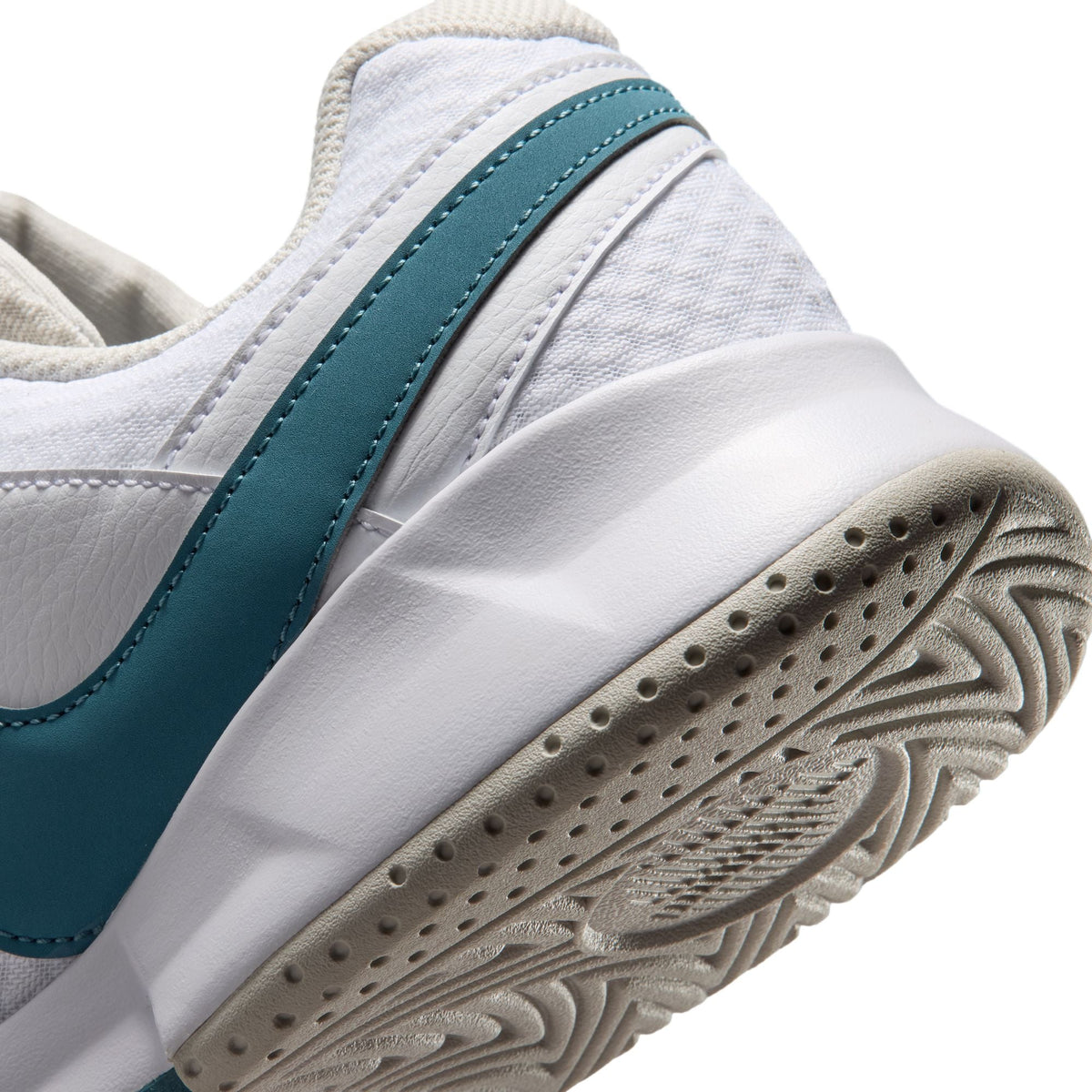NIKECOURT LITE 4 MEN'S TENNIS SHOES