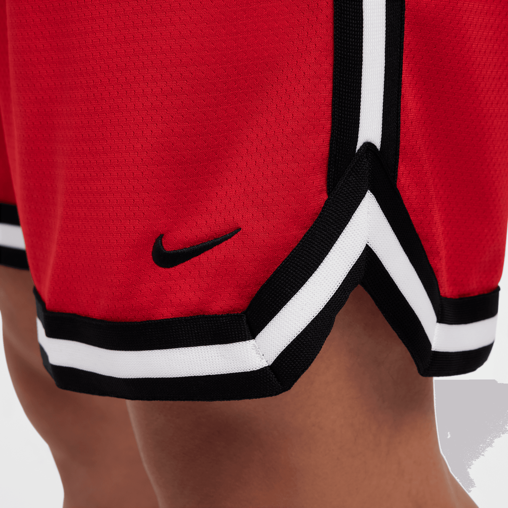 NIKE DNA MEN'S DRI-FIT 8" BASKETBALL SHORTS
