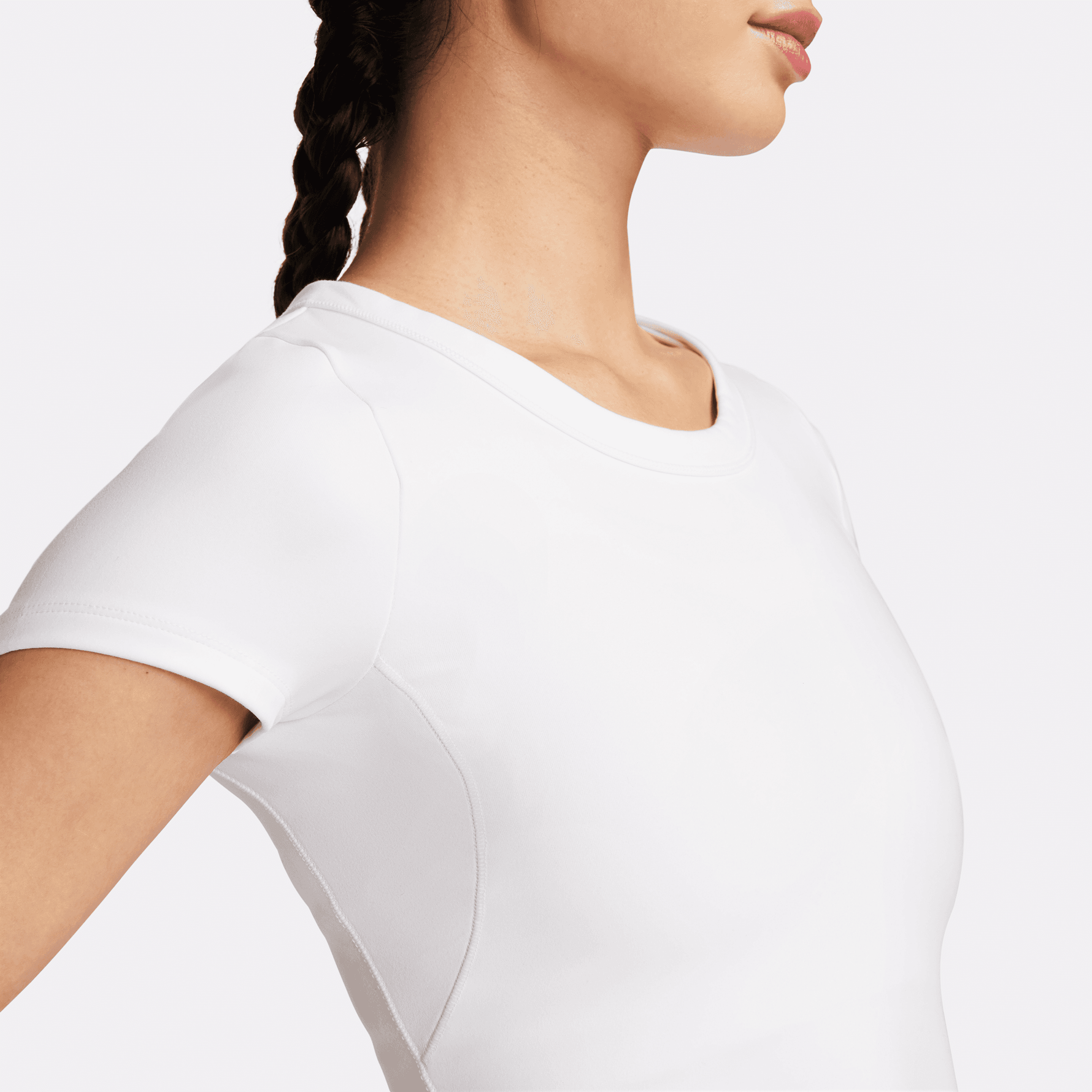 NIKE ONE FITTED WOMEN'S DRI-FIT SHORT-SLEEVE CROPPED TOP