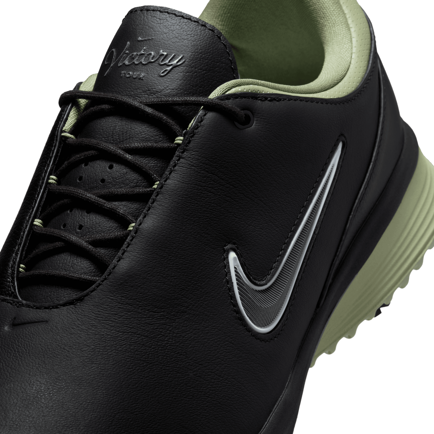 NIKE VICTORY TOUR 4 GOLF SHOES