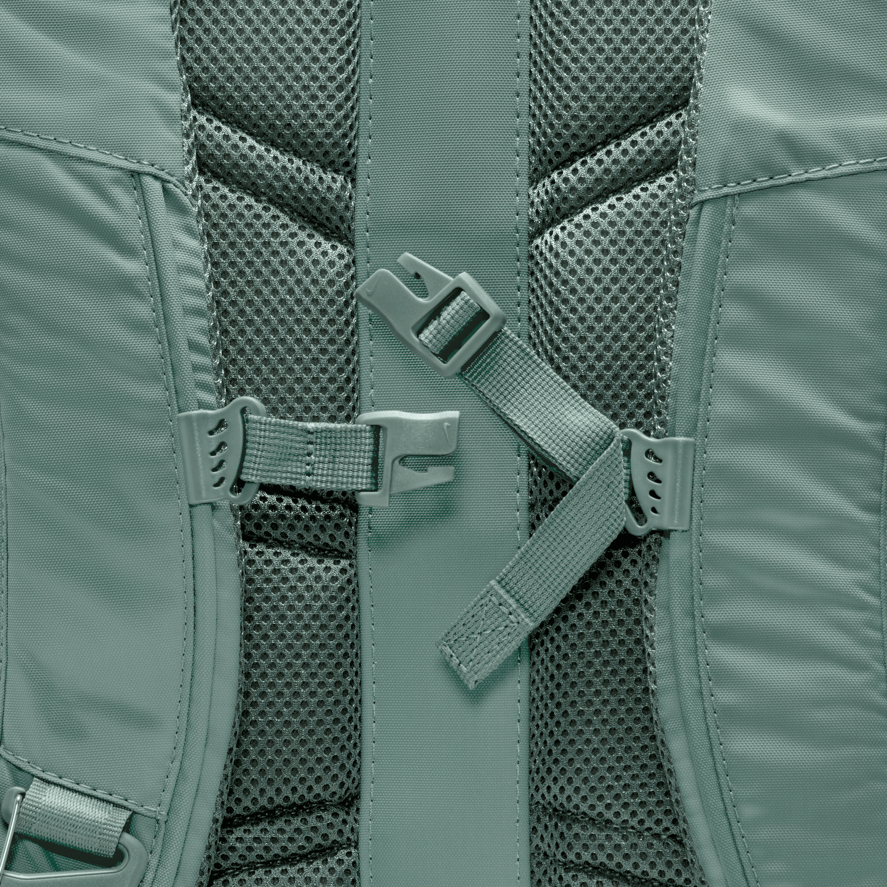 NIKE SPORTSWEAR COMMUTE BACKPACK (25L)