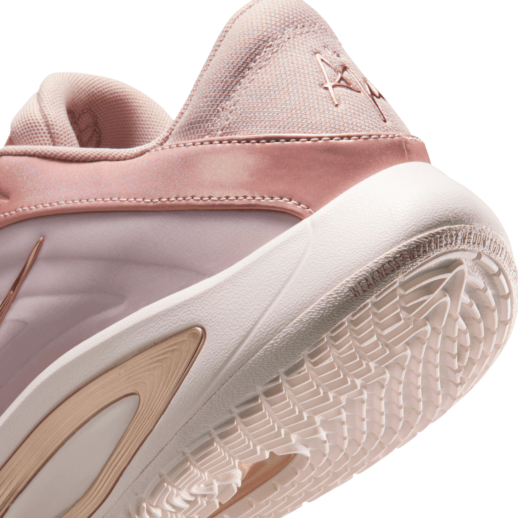 A'ONE EP A'JA WILSON BASKETBALL SHOES