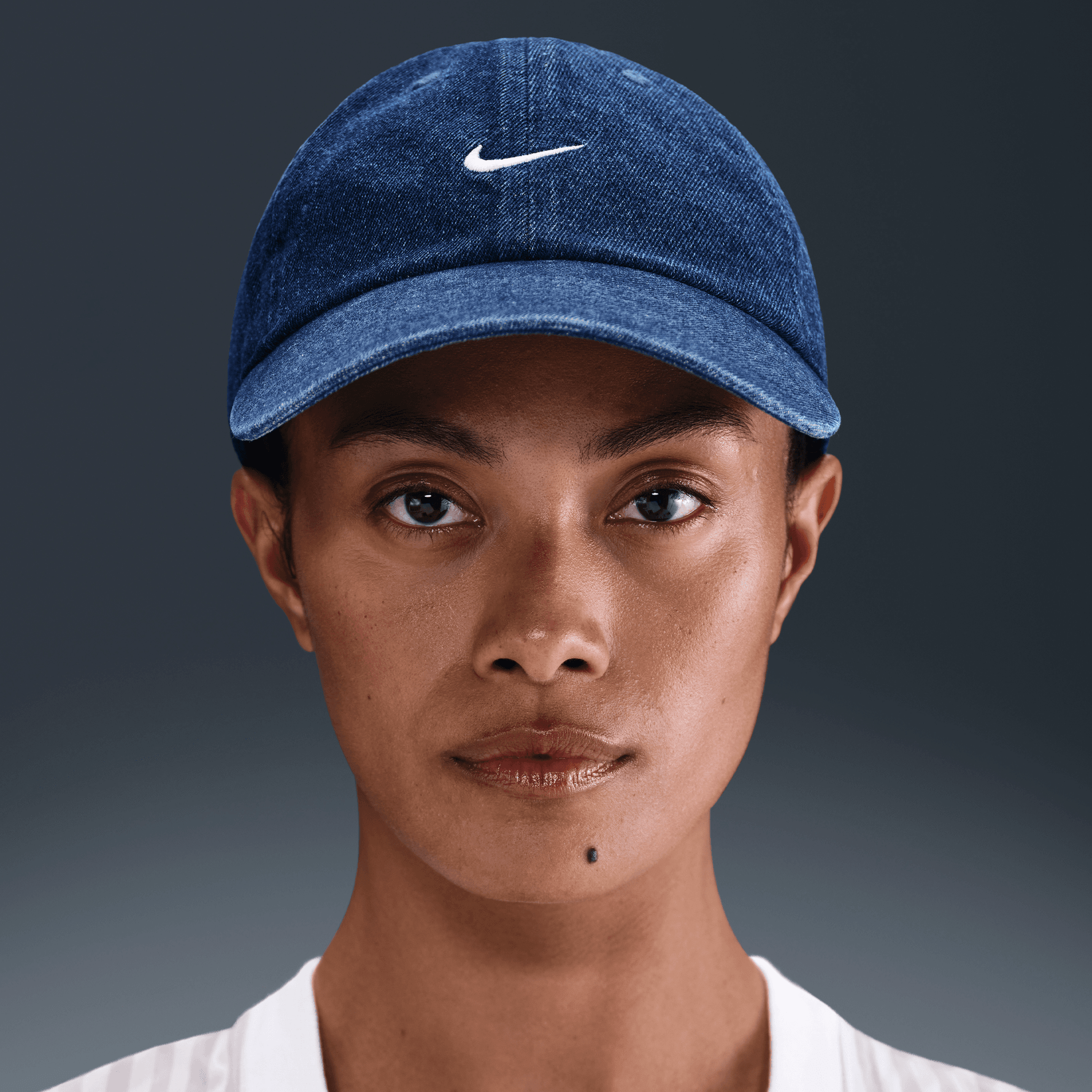 NIKE CLUB UNSTRUCTURED DENIM CAP