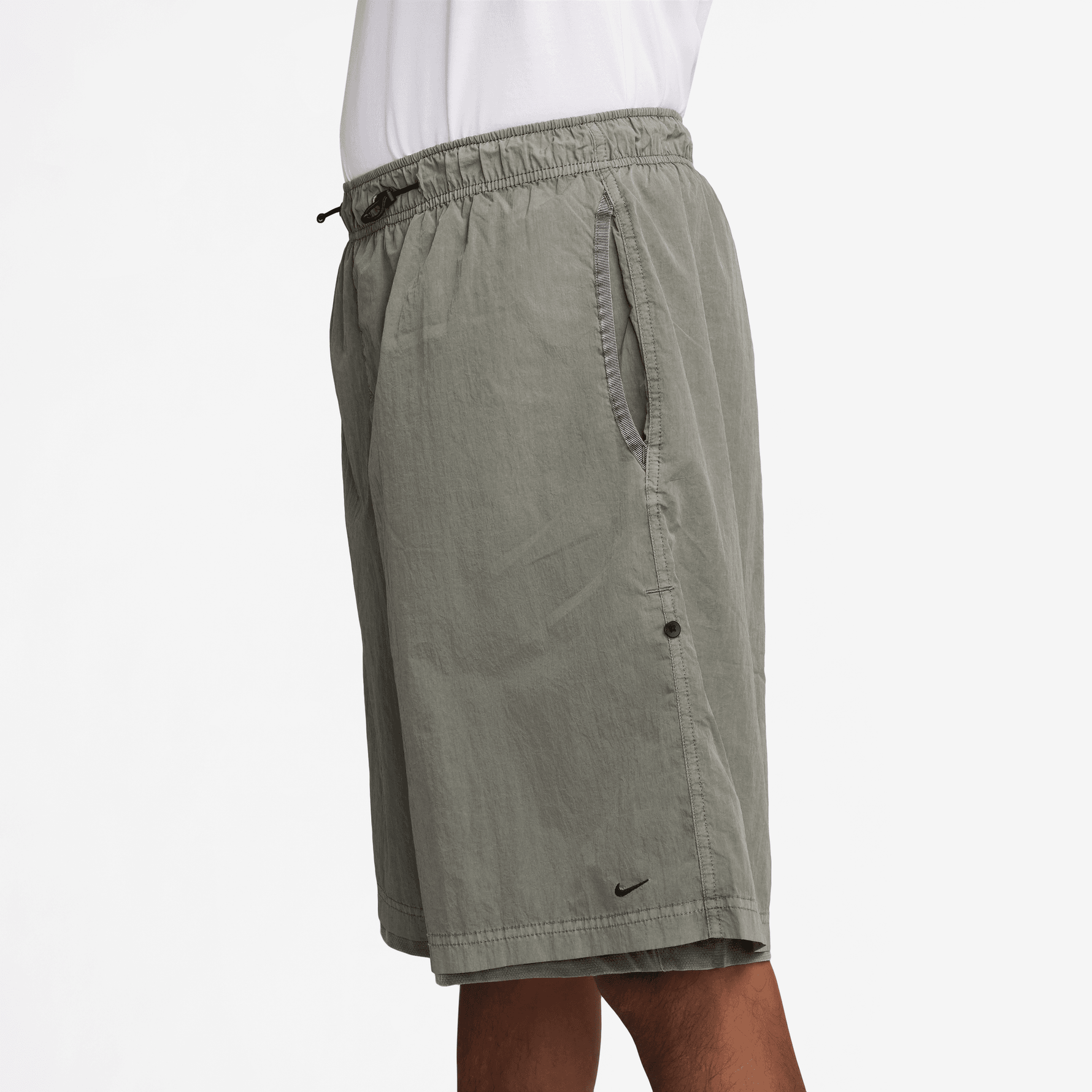 NIKE TECH MEN'S WOVEN SHORTS