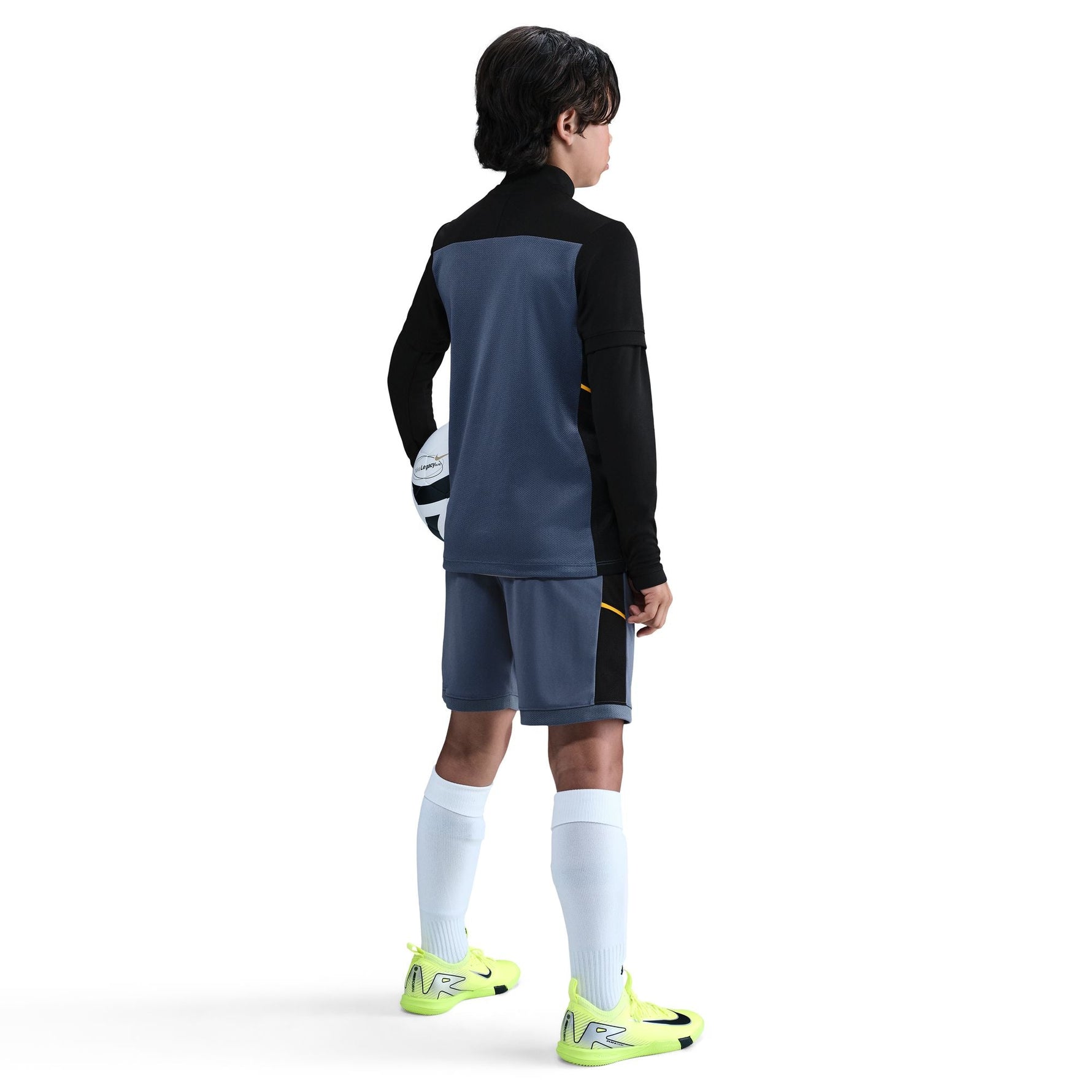 NIKE ACADEMY OLDER KIDS' DRI-FIT 18CM (APPROX.) FOOTBALL SHORTS