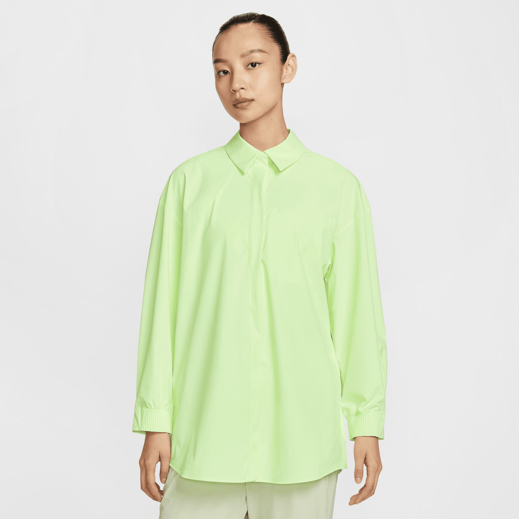 NIKE 24.7 PERFECTSTRETCH WOMEN'S DRI-FIT OVERSIZED LONG-SLEEVE SHIRT
