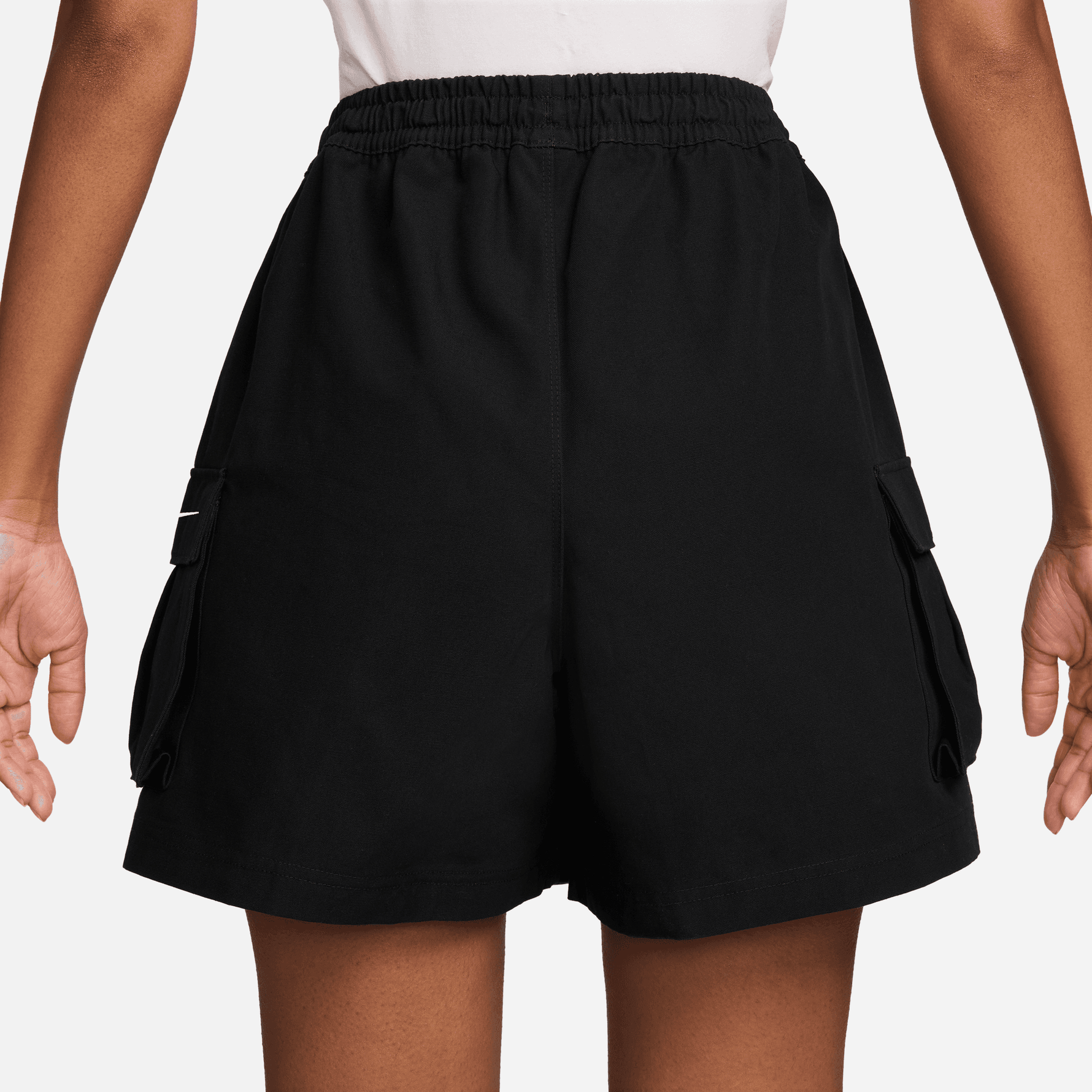 NIKE SPORTSWEAR WOMEN'S MID-RISE LOOSE 5" CARGO SHORTS