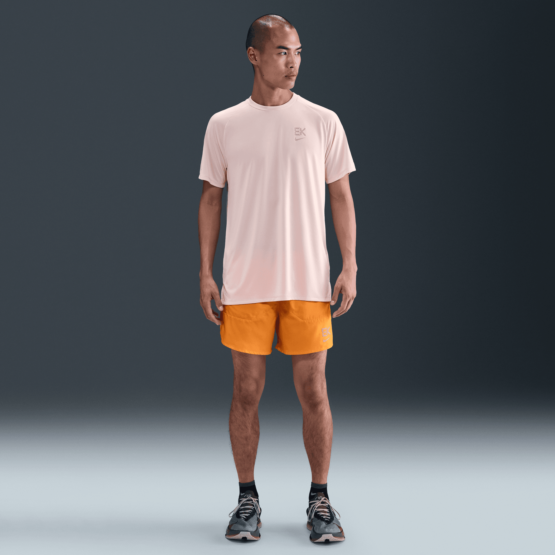 NIKE STRIDE "ELIUD KIPCHOGE" MEN'S DRI-FIT ADV SHORT-SLEEVE RUNNING TOP
