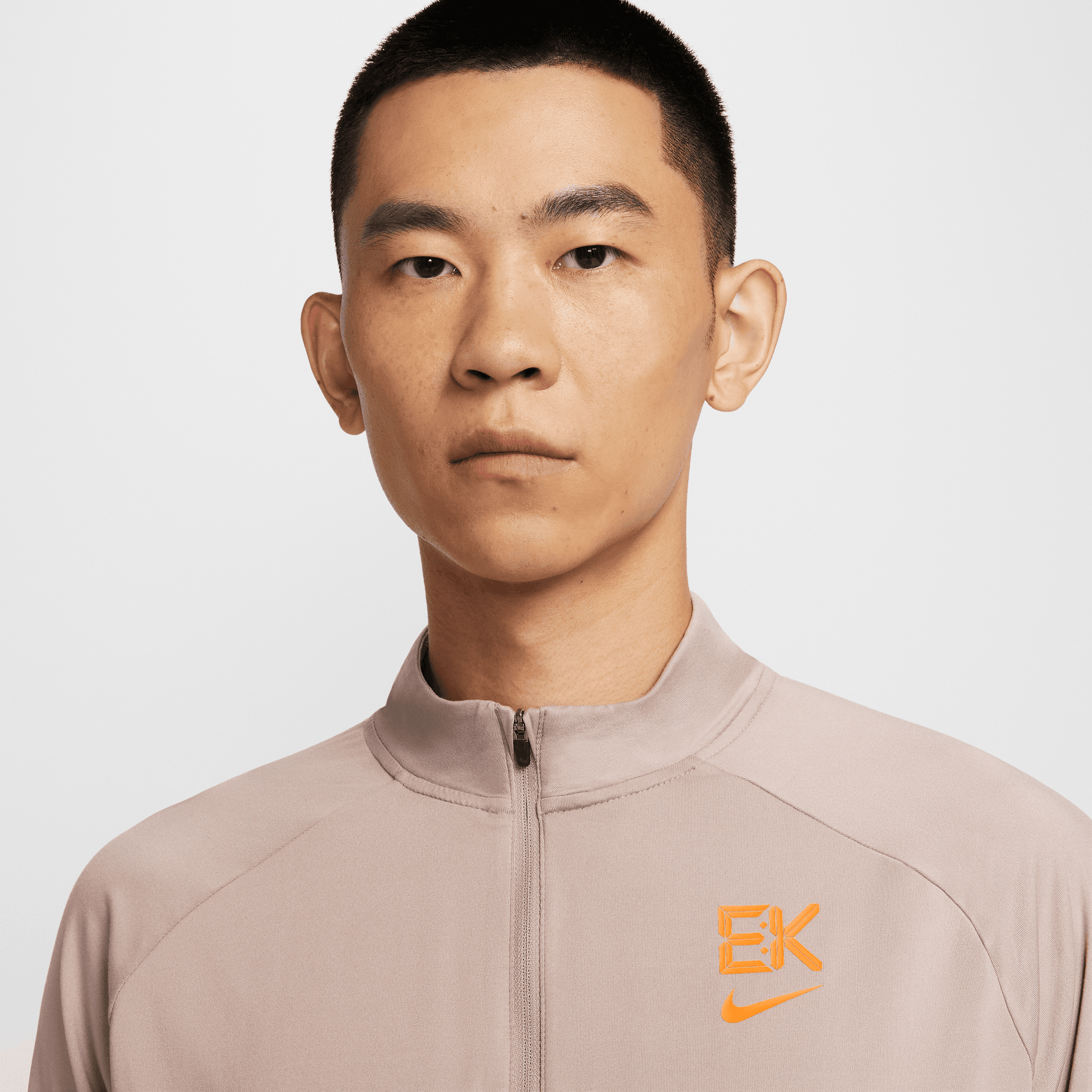 NIKE STRIDE "ELIUD KIPCHOGE" MEN'S DRI-FIT 1/4-ZIP RUNNING TOP
