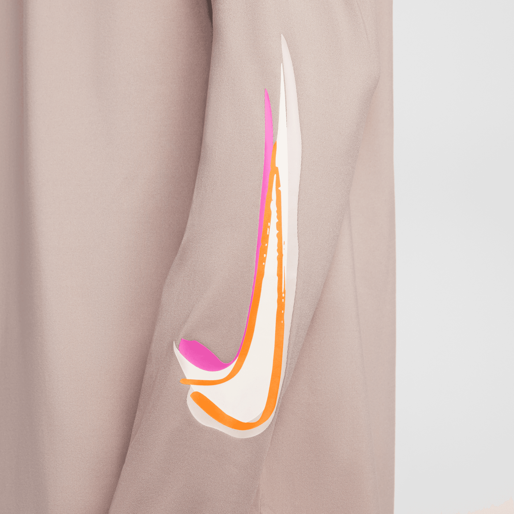 NIKE STRIDE "ELIUD KIPCHOGE" MEN'S DRI-FIT 1/4-ZIP RUNNING TOP
