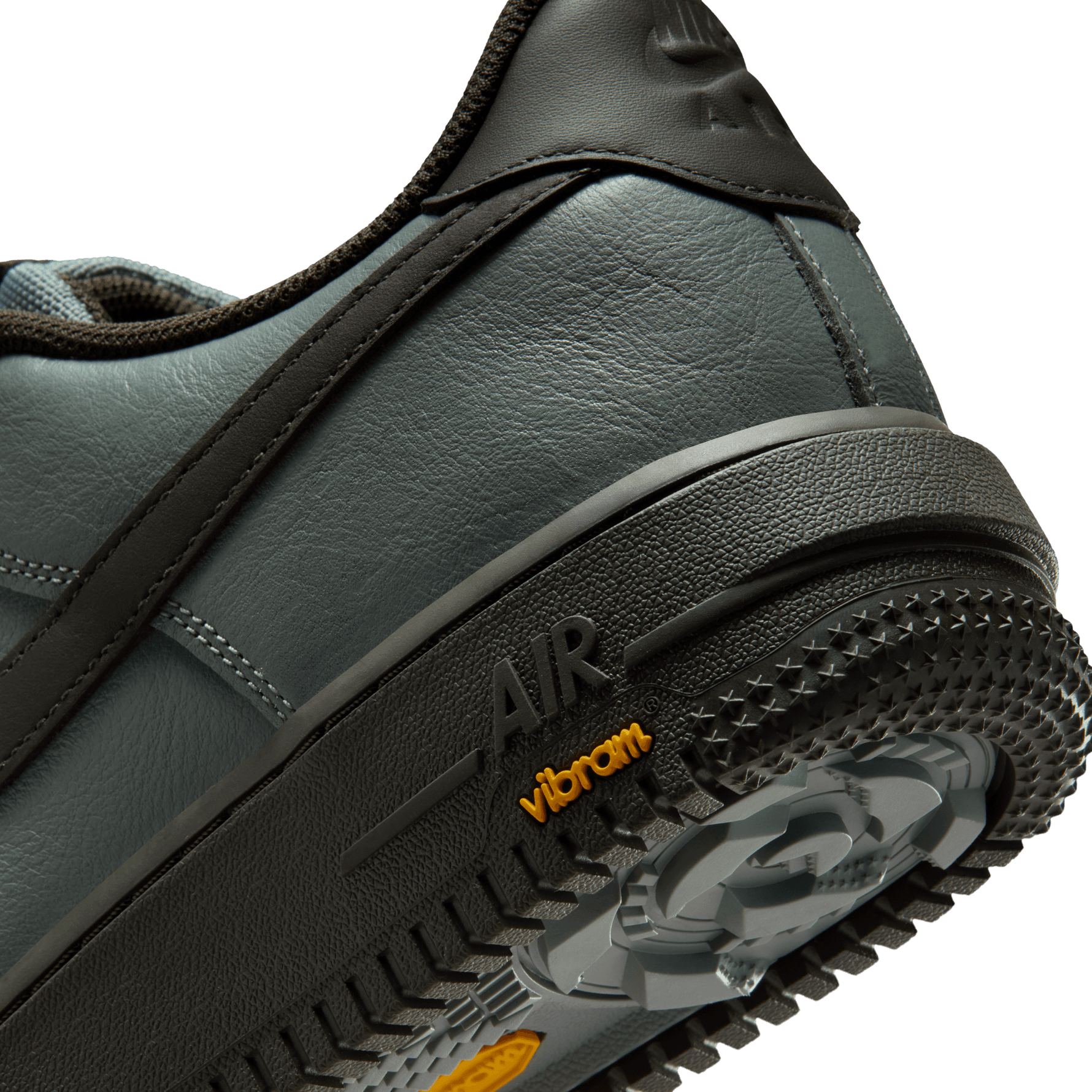 AIR FORCE 1 GTX VIBRAM MEN'S SHOES