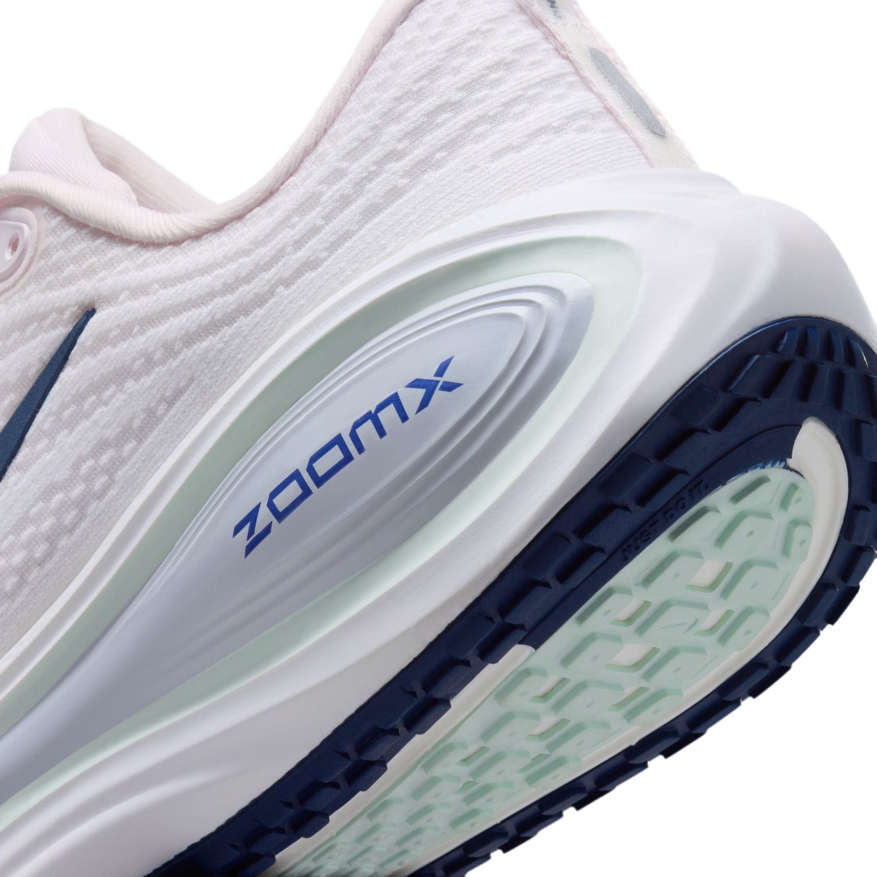 NIKE VOMERO PLUS WOMEN'S ROAD RUNNING SHOES
