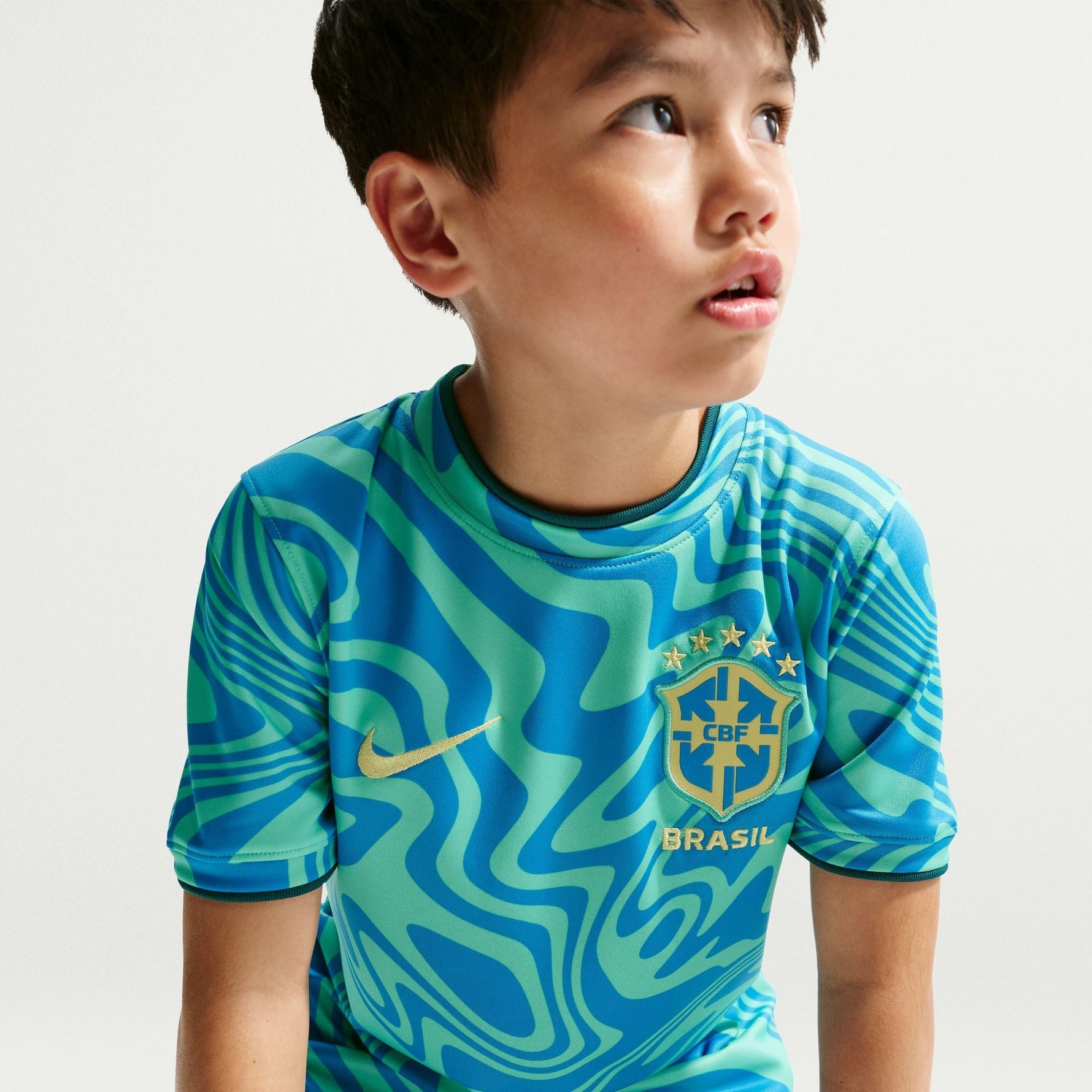 Brazil Big Kids' Nike Dri-FIT Soccer Pre-Match Short-Sleeve Top