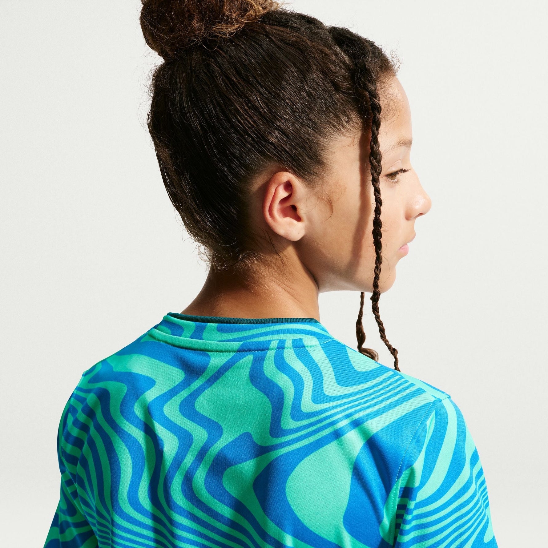 Brazil Big Kids' Nike Dri-FIT Soccer Pre-Match Short-Sleeve Top