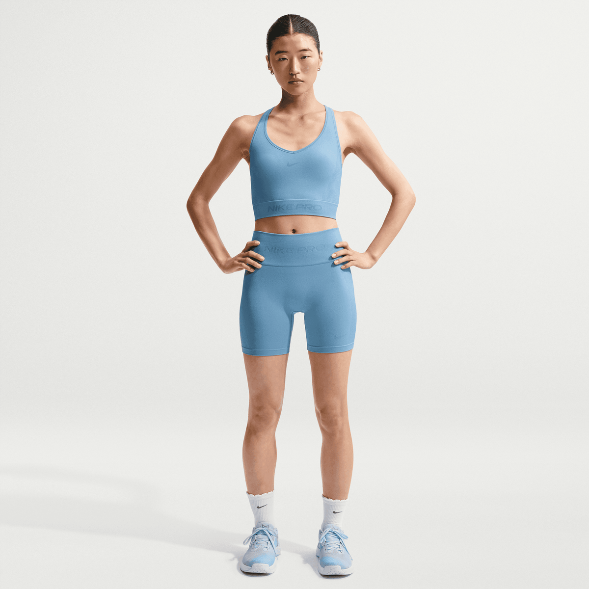 Nike Pro Seamless Dry-Fit Crop Tank Top