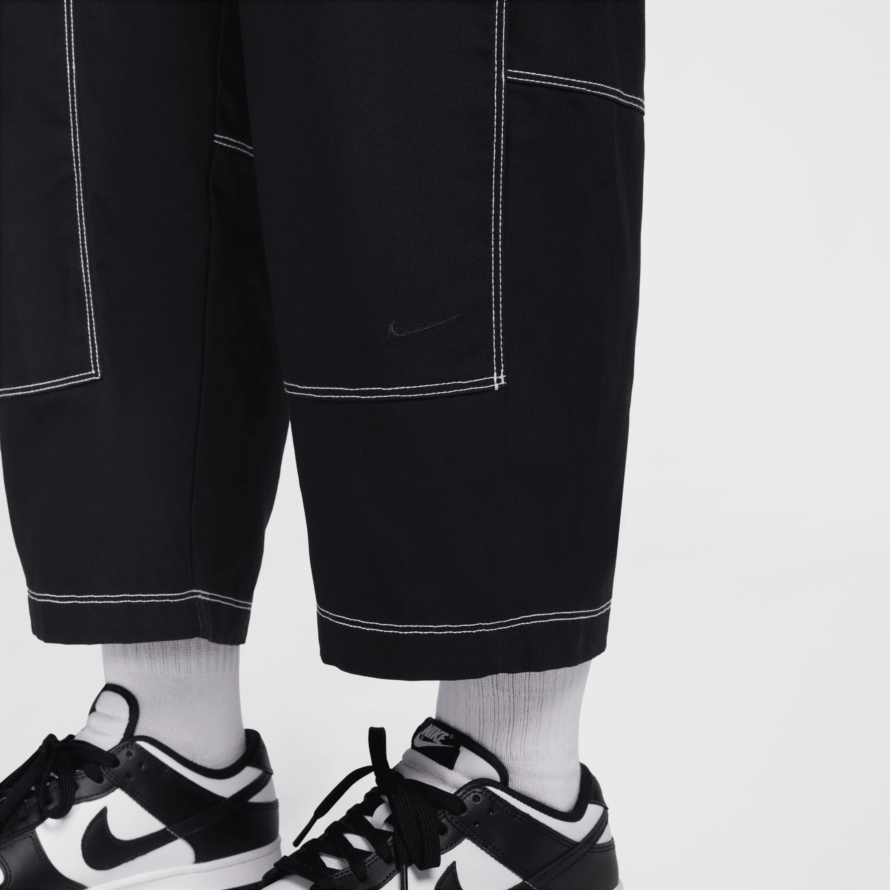 NIKE SPORTSWEAR WOMEN'S LOOSE LOW-RISE CARPENTER PANTS
