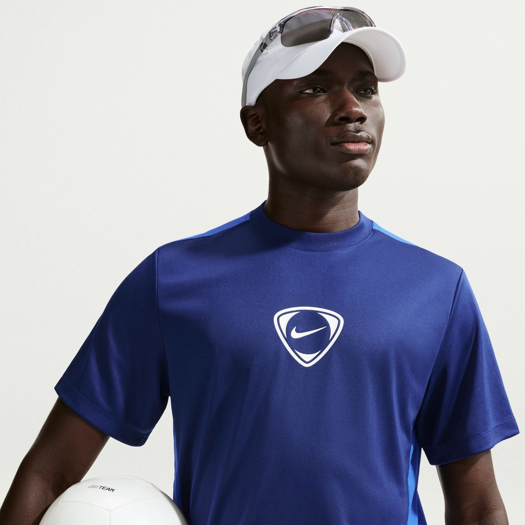 NIKE ACADEMY+ MEN'S FOOTBALL JERSEY