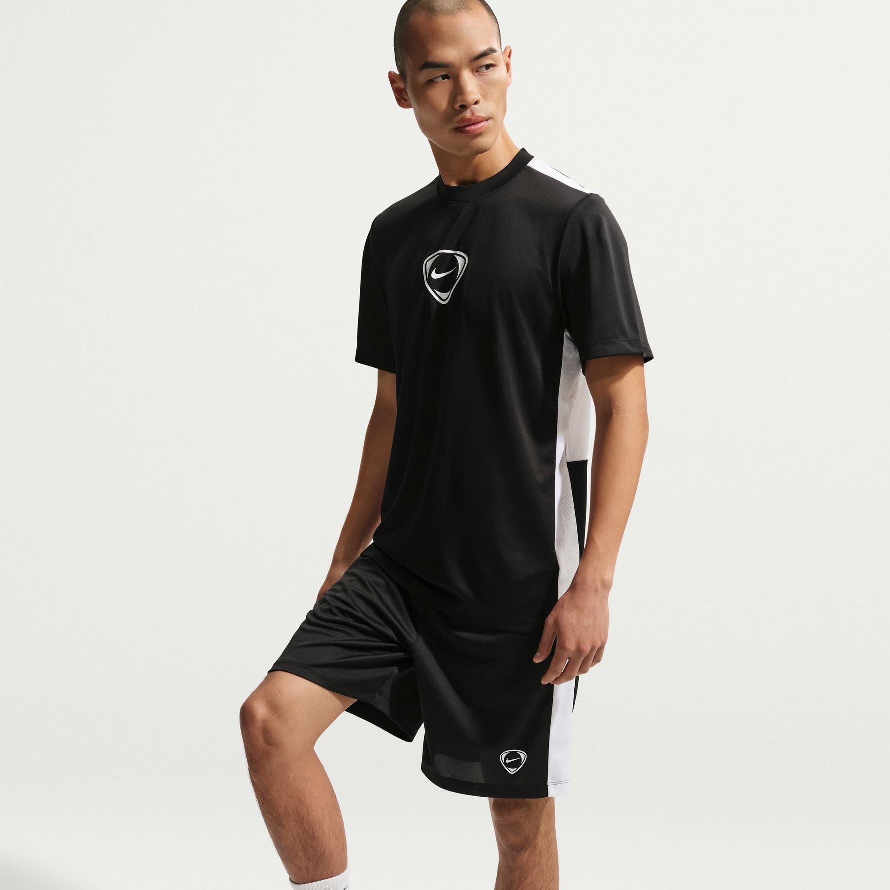 NIKE ACADEMY+ MEN'S DRI-FIT SOCCER SHORTS