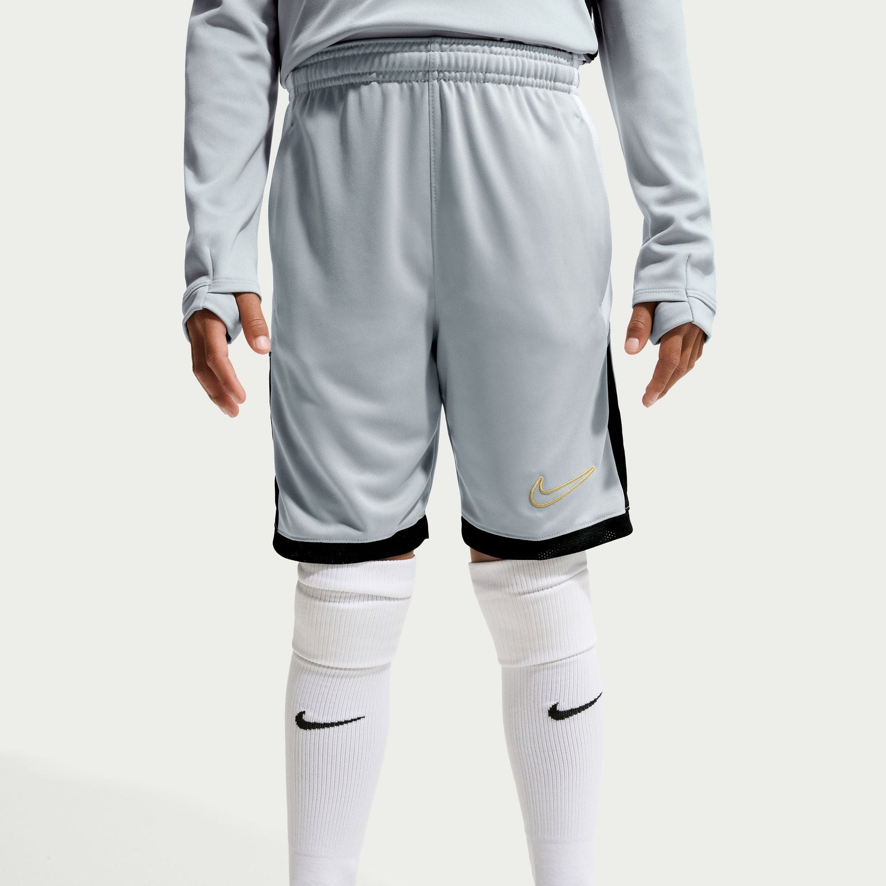 NIKE ACADEMY OLDER KIDS' DRI-FIT FOOTBALL KNIT SHORTS