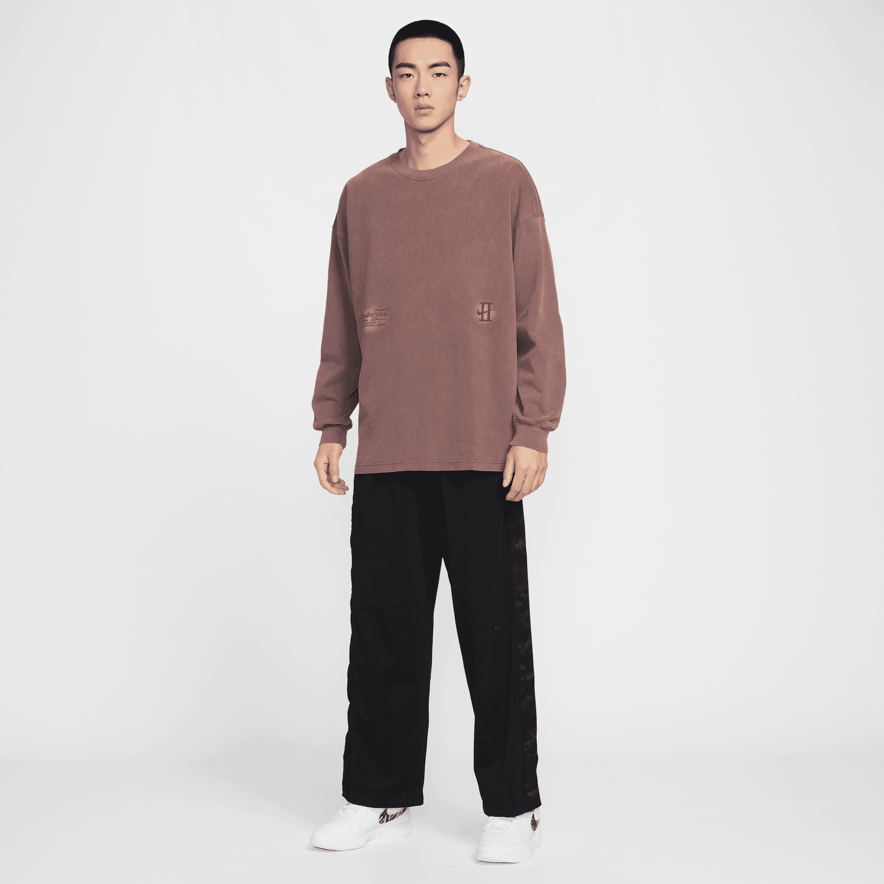 BOOK NIKE MEN'S LONG-SLEEVE BASKETBALL T-SHIRT