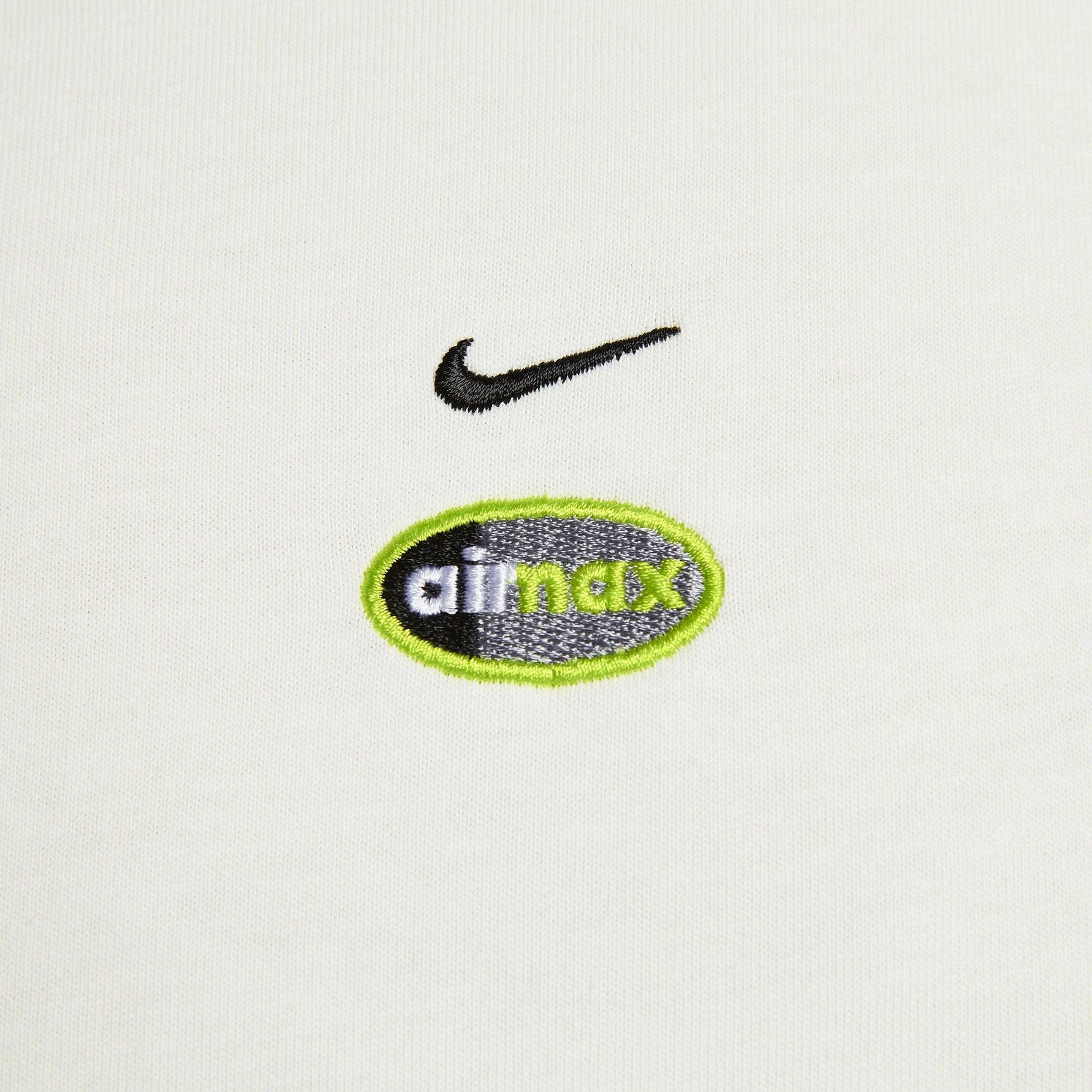 NIKE SPORTSWEAR AIR MAX WOMEN'S OVERSIZED SHORT-SLEEVE T-SHIRT