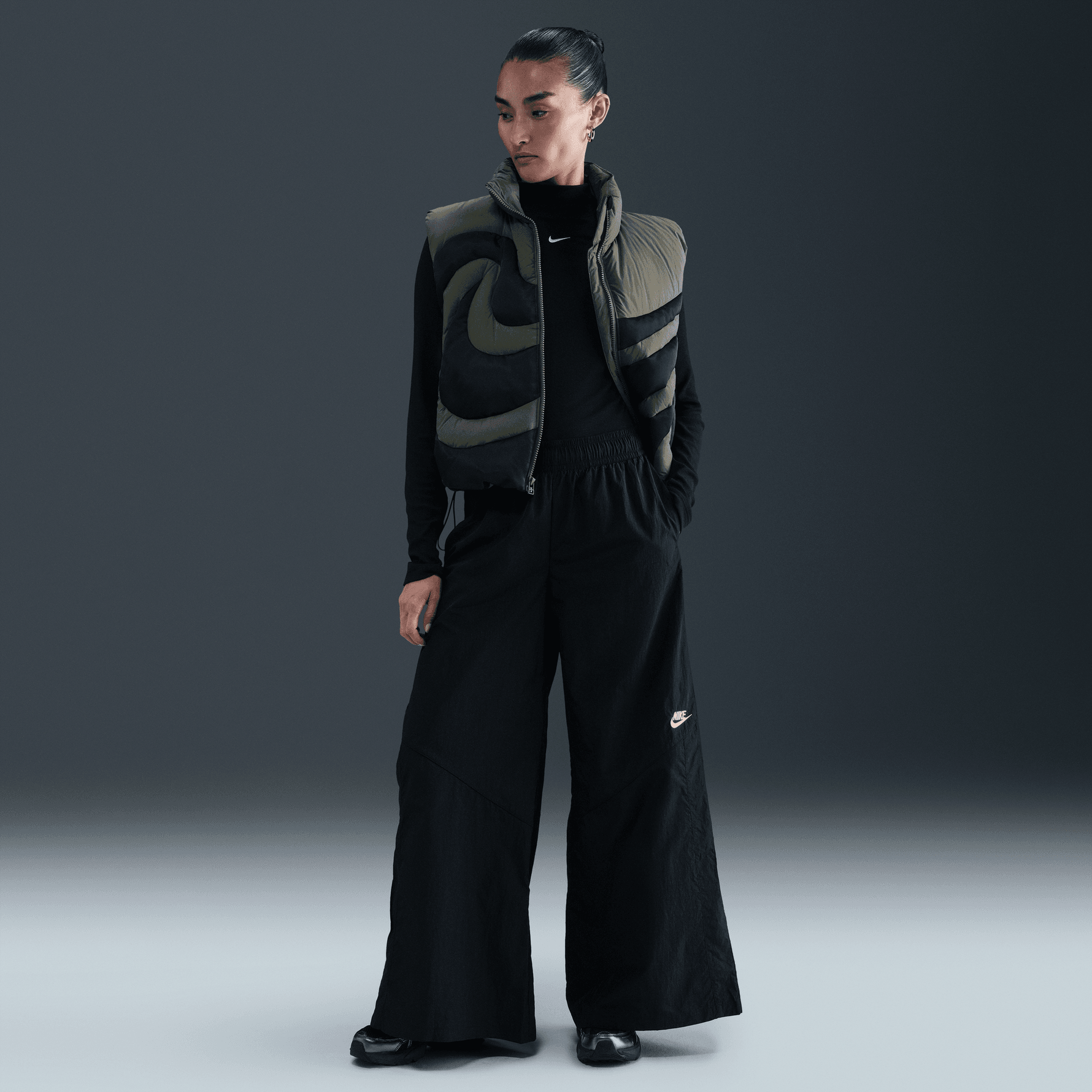 NIKE SPORTSWEAR WOMEN'S WIDE-LEG WOVEN PANTS