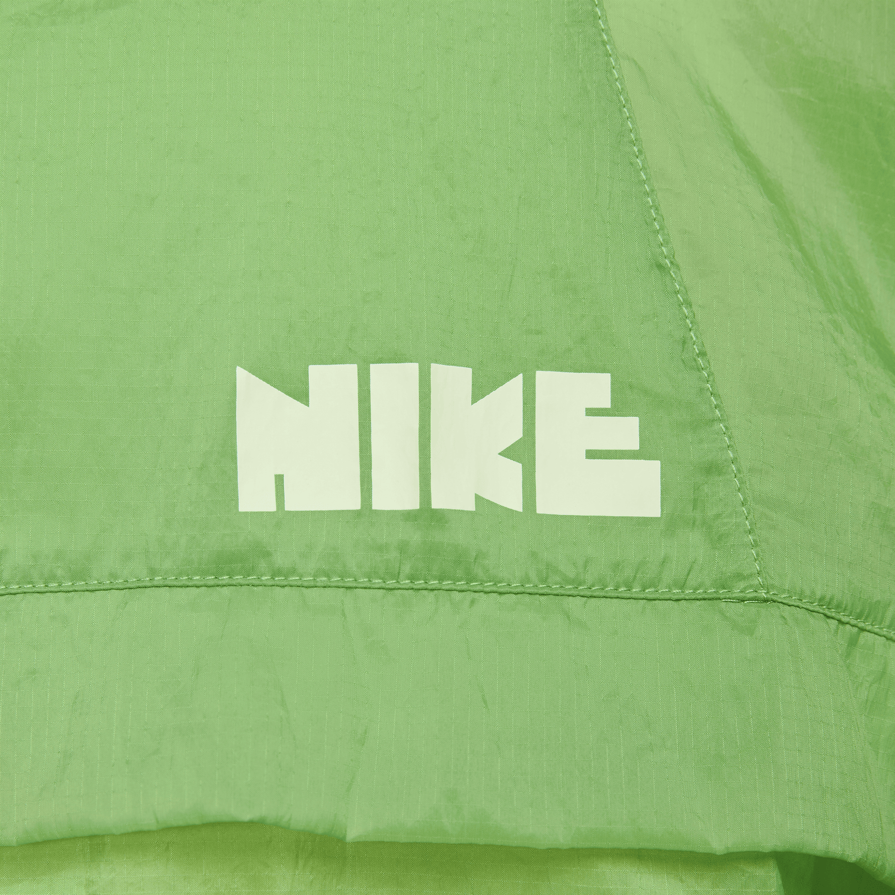 NIKE RUN DIVISION WOMEN'S PACKABLE RUNNING JACKET