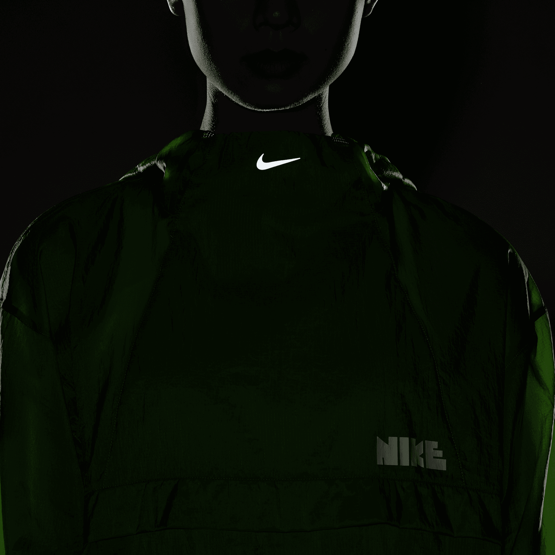 NIKE RUN DIVISION WOMEN'S PACKABLE RUNNING JACKET