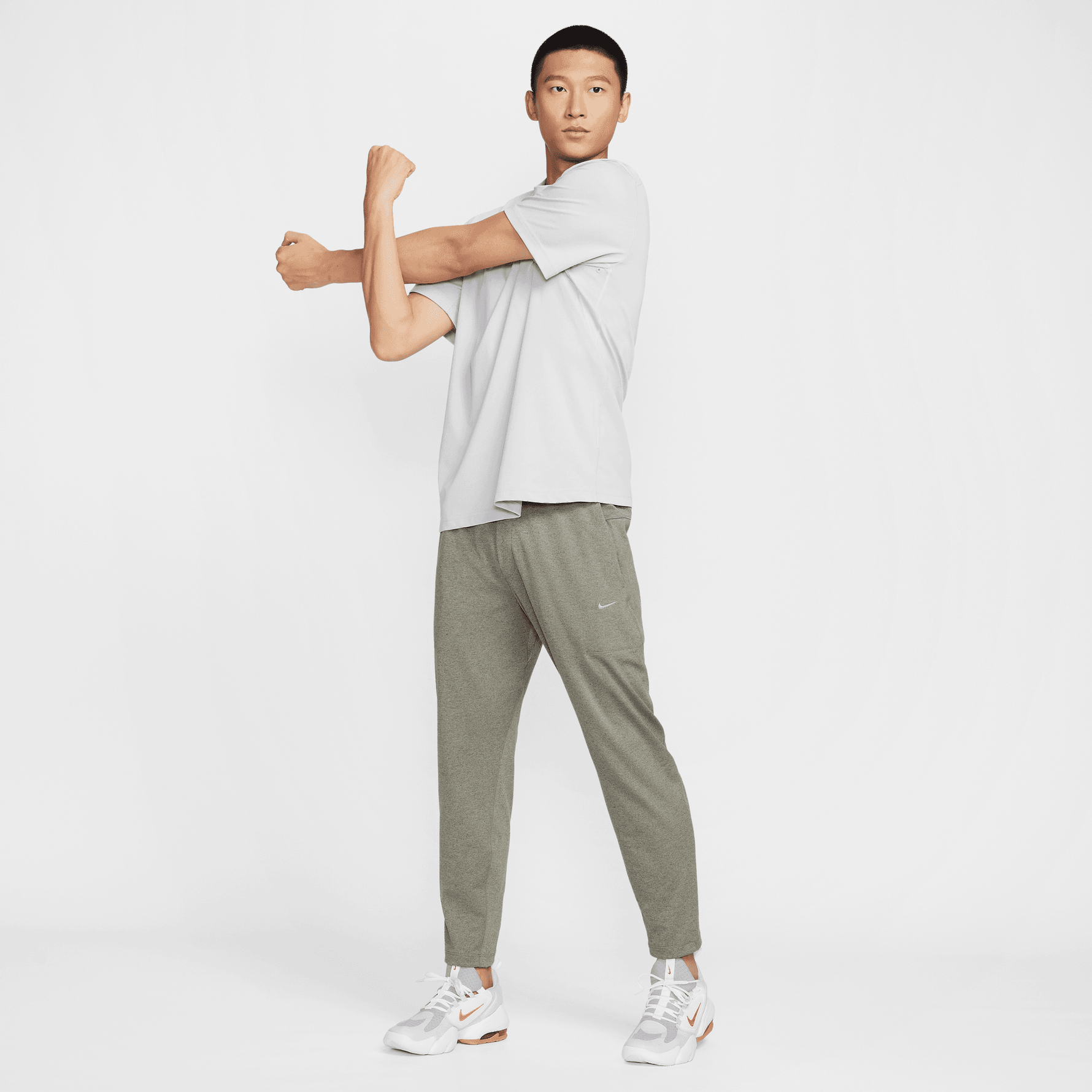 NIKE PRIMARY NANOKNIT MEN'S DRI-FIT UV PROTECTION PERFORMANCE PANTS