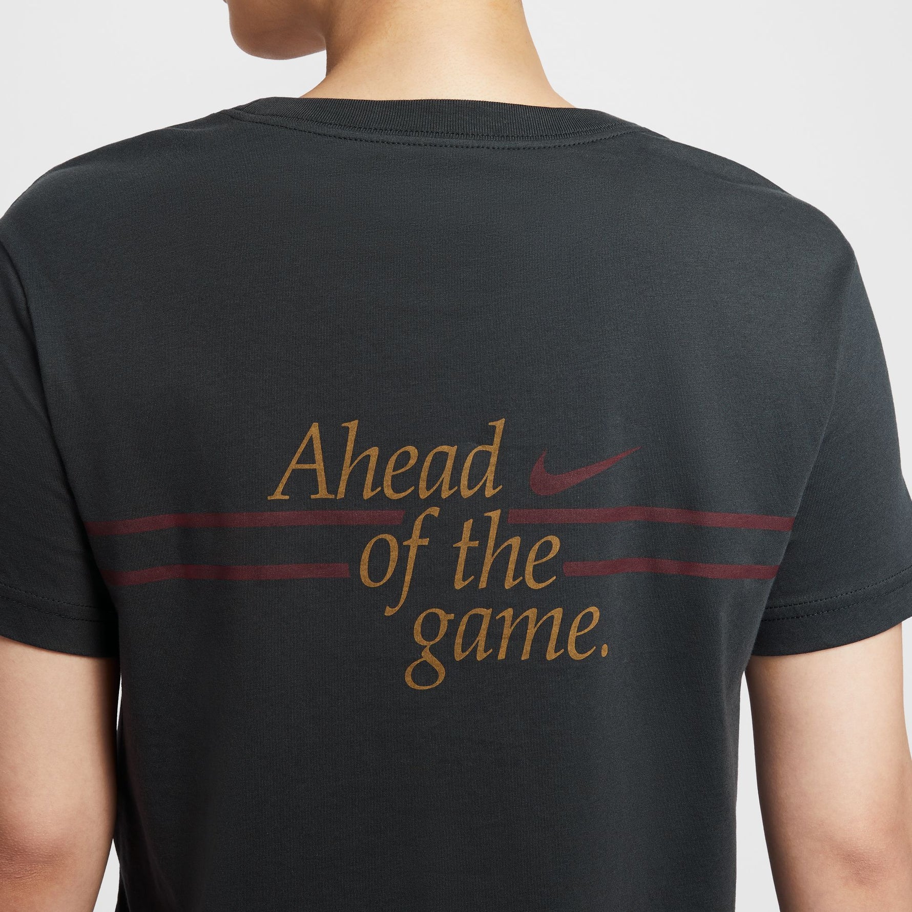 NIKE SPORTSWEAR CLUB WOMEN'S LOOSE CROPPED T-SHIRT