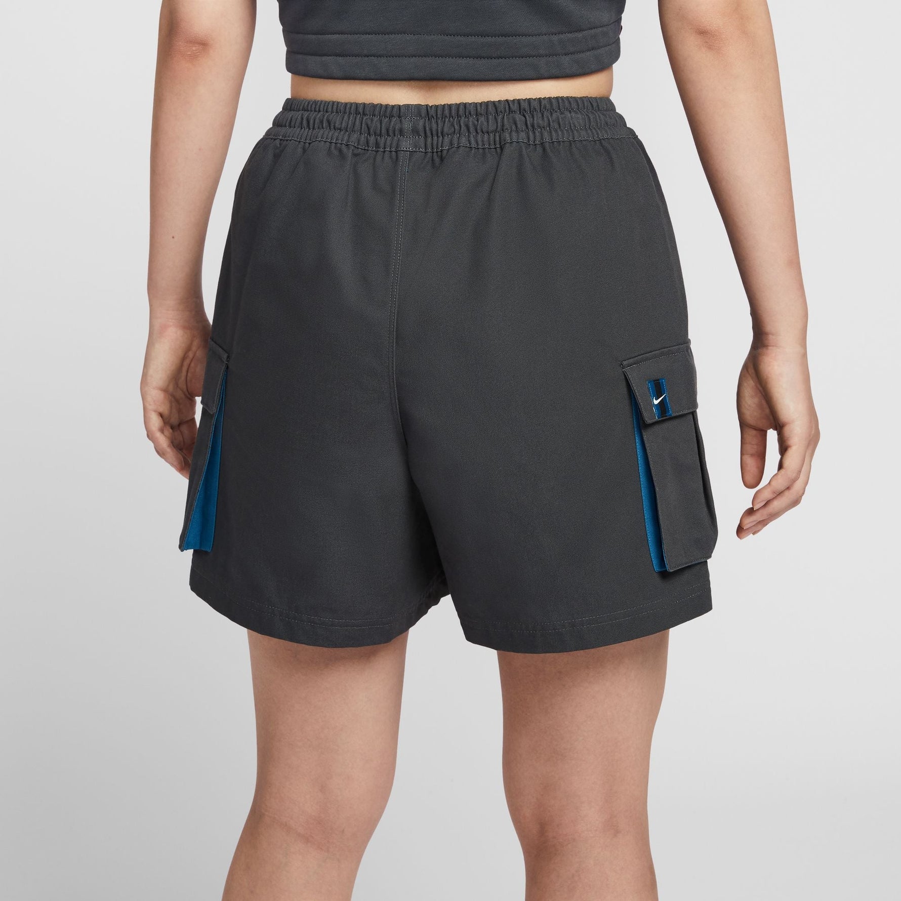 NIKE SPORTSWEAR WOMEN'S 5" CARGO SHORTS