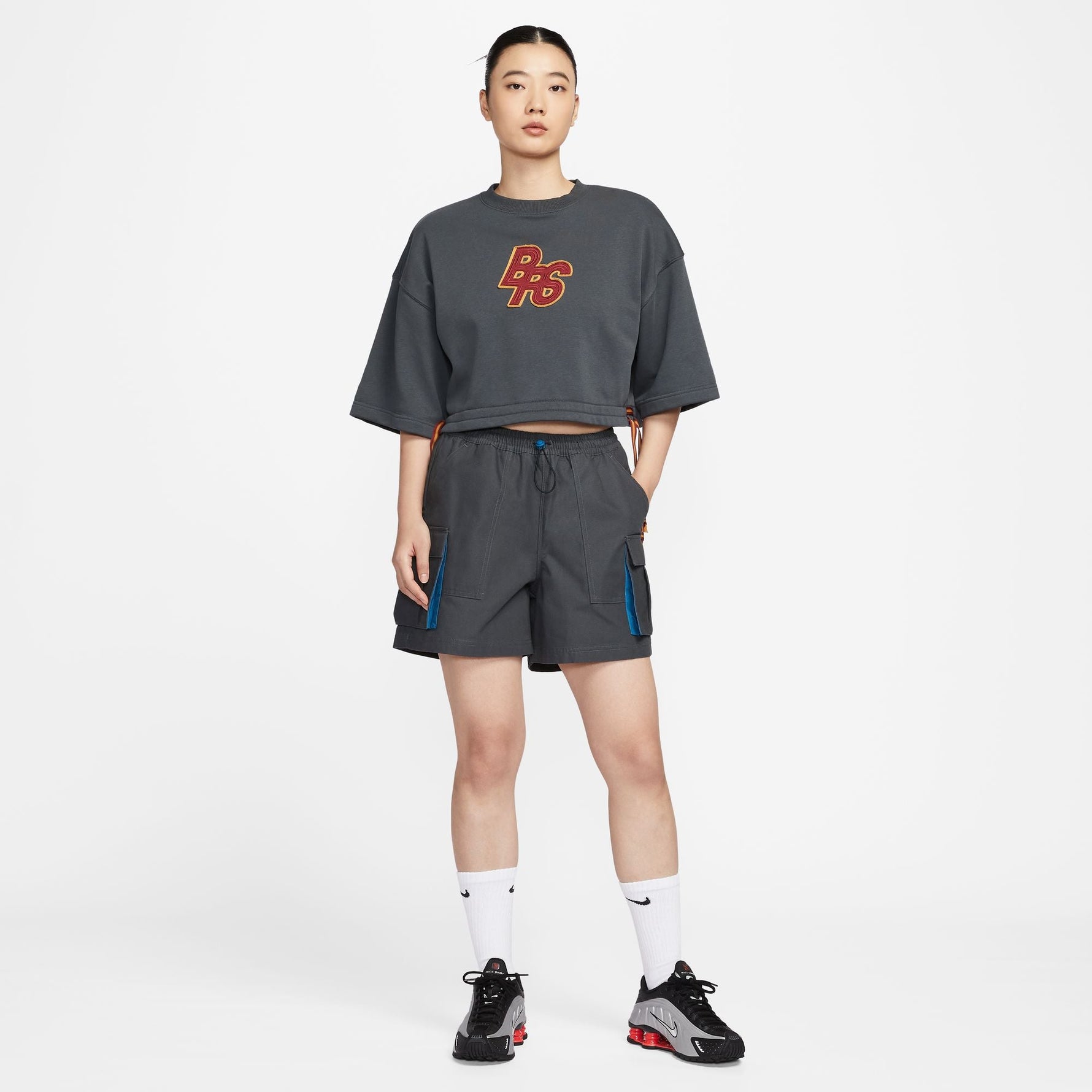 NIKE SPORTSWEAR WOMEN'S 5" CARGO SHORTS