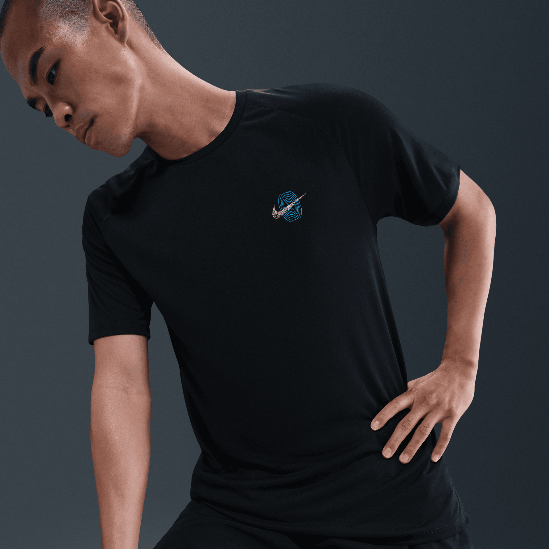 NIKE STRIDE MEN'S DRI-FIT ADV SHORT-SLEEVE RUNNI NG TOP (COPY)