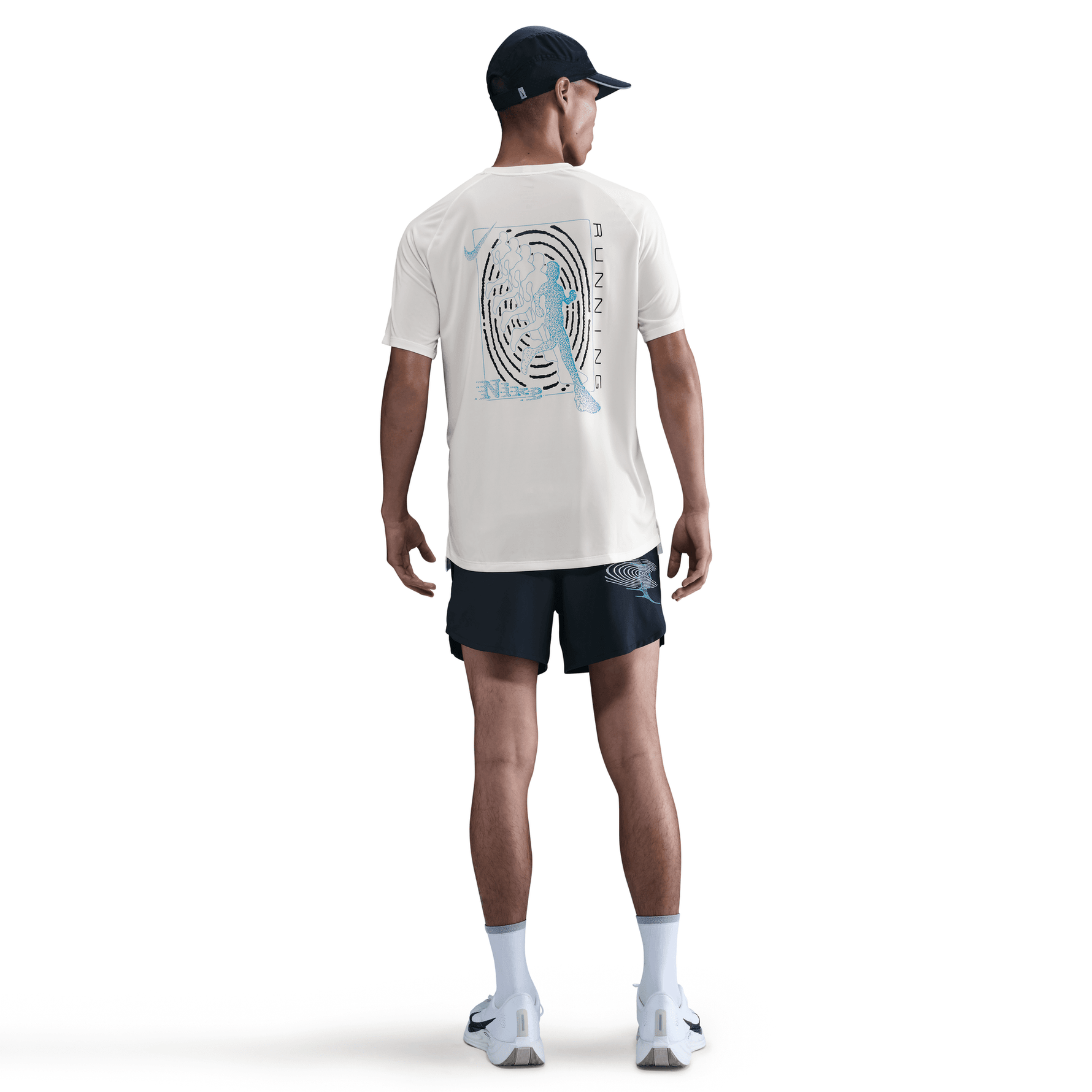 NIKE STRIDE MEN'S DRI-FIT ADV SHORT-SLEEVE RUNNI NG TOP