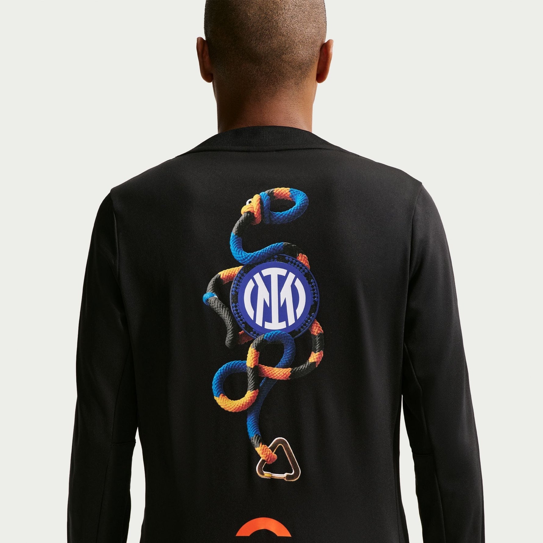 INTER MILAN ACADEMY PRO SE MEN'S NIKE ACG DRI-FIT FOOTBALL LONG-SLEEVE PRE-MATCH TOP