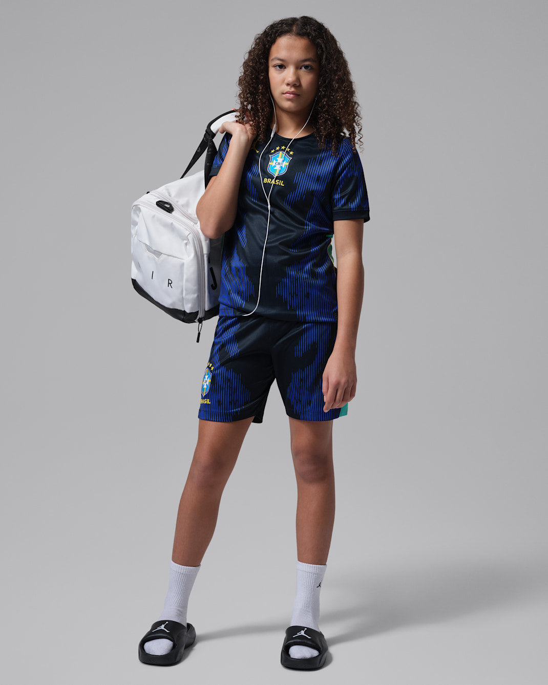 Brazil 2026 Stadium Away Older Kids' Jordan Dri-FIT Football Replica Shorts