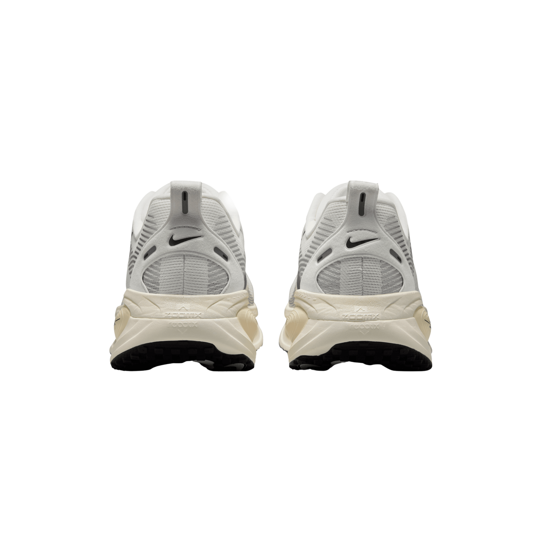NIKE Vomero 18 Men's