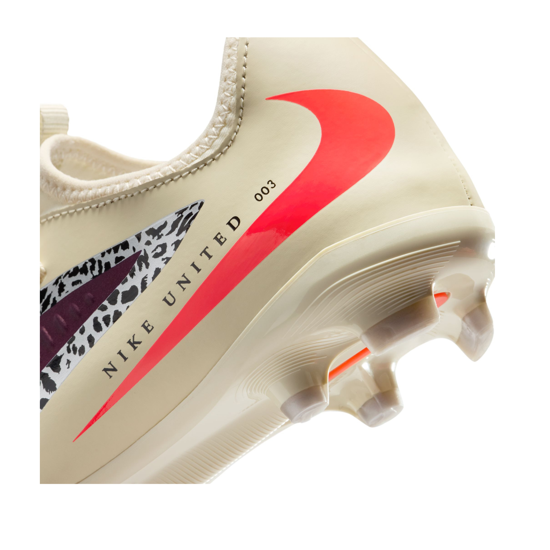 Nike United Jr. Phantom 6 Low Academy Big Kids' Multi-Ground Soccer Cleats