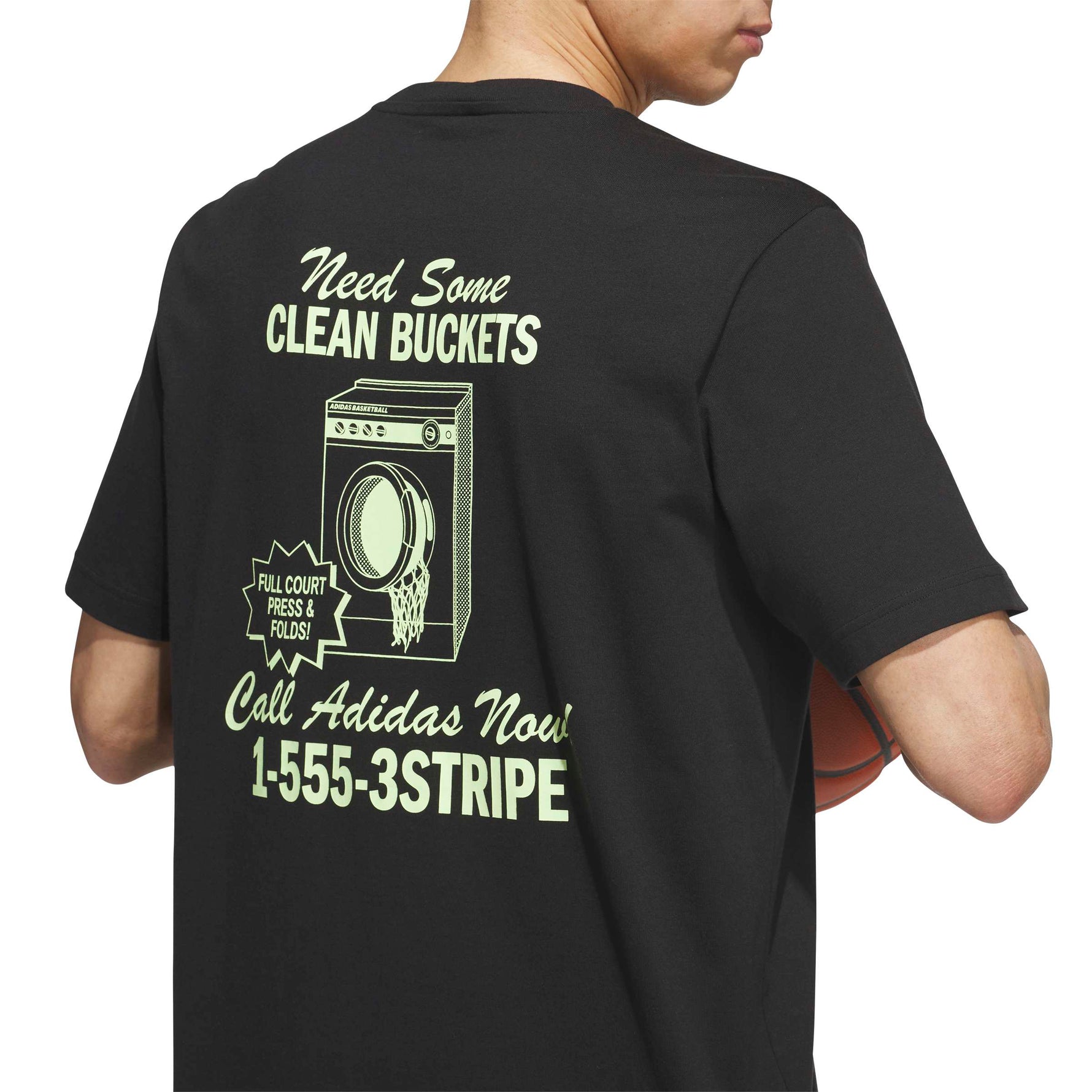 adidas MUSCLE TEE Clean Buckets Graphic T-Shirt