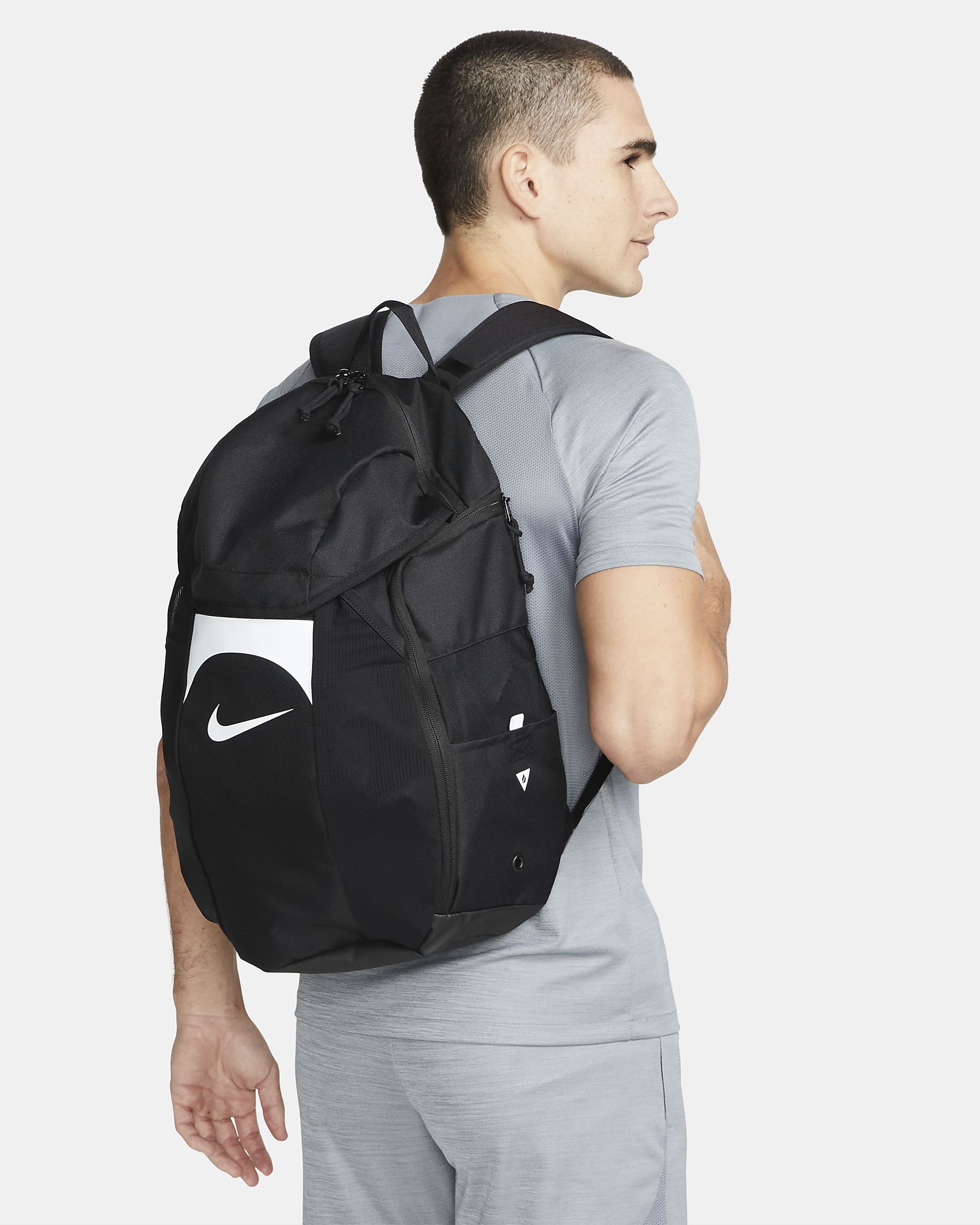 NIKE ACADEMY TEAM BACKPACK (30L)