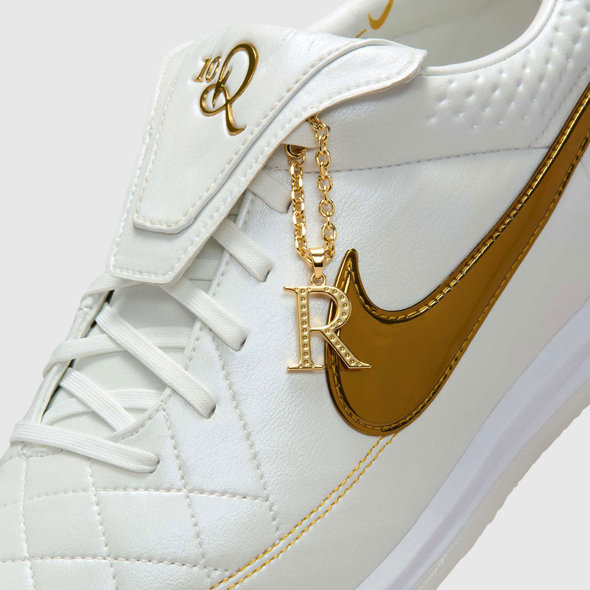 NIKE TIEMPO LEGEND INDOOR RONALDINHO 'TOUCH OF GOLD'