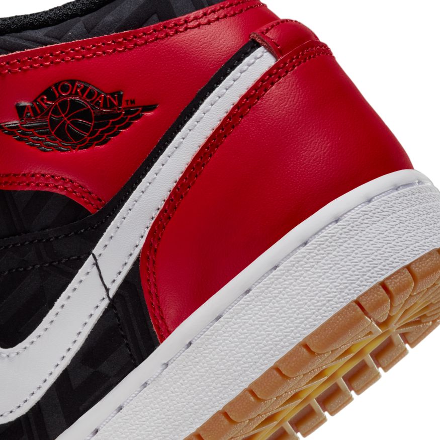 AIR JORDAN 1 MID SE BIG KIDS SHOES