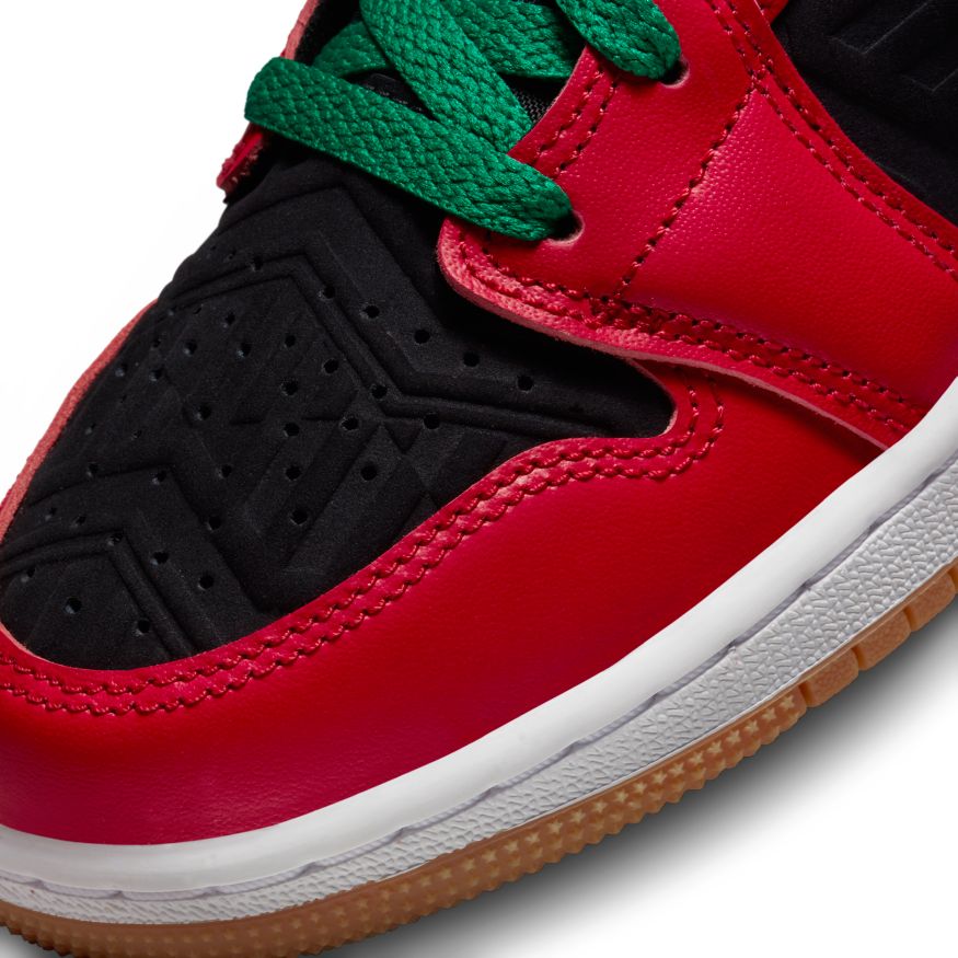 AIR JORDAN 1 MID SE BIG KIDS SHOES