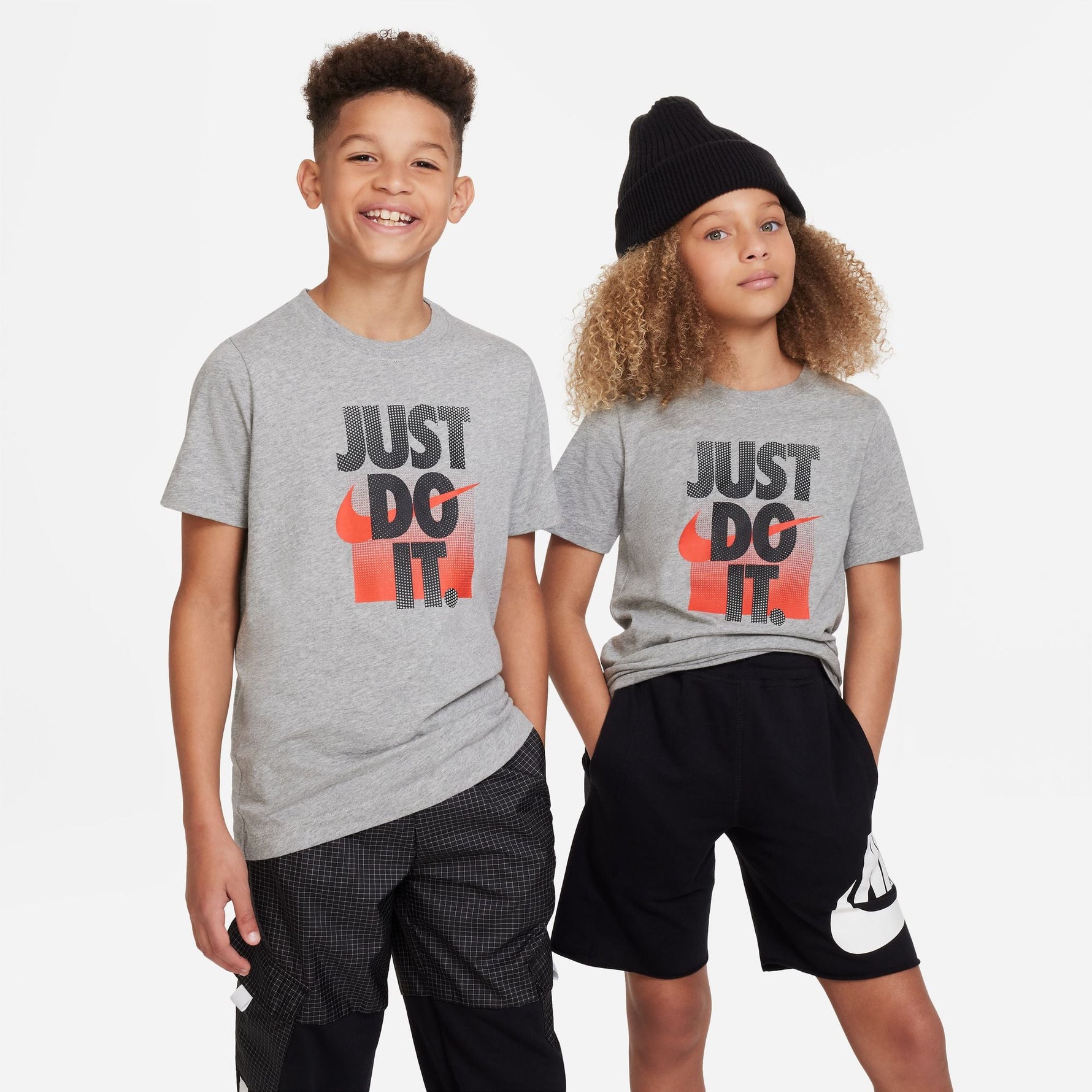 NIKE SPORTSWEAR BIG KIDS T-SHIRT