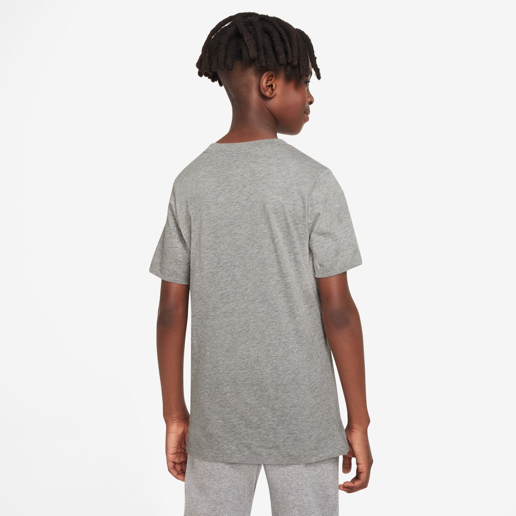 NIKE SPORTSWEAR BIG KIDS T-SHIRT